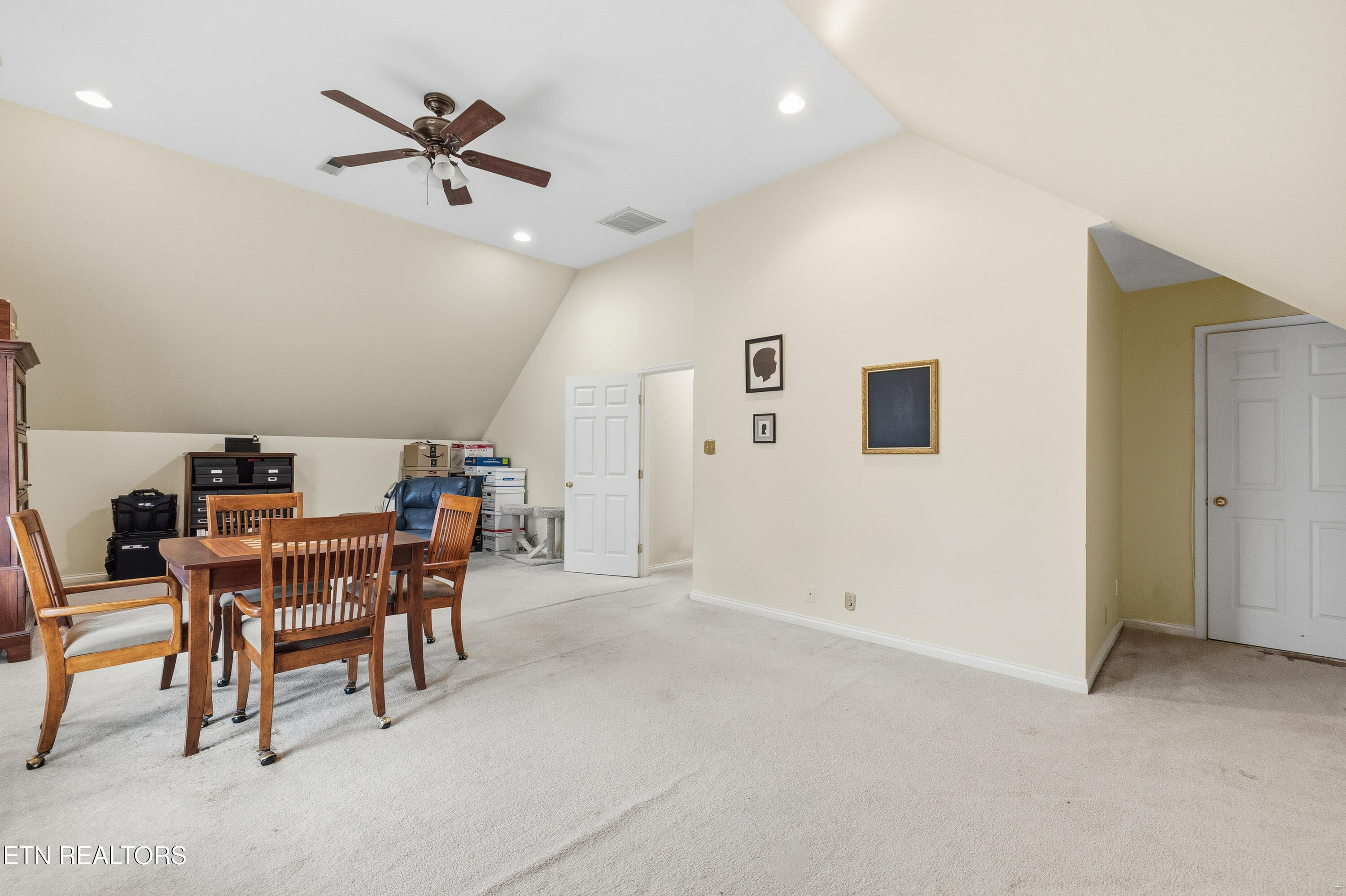 7408 Lawford Rd