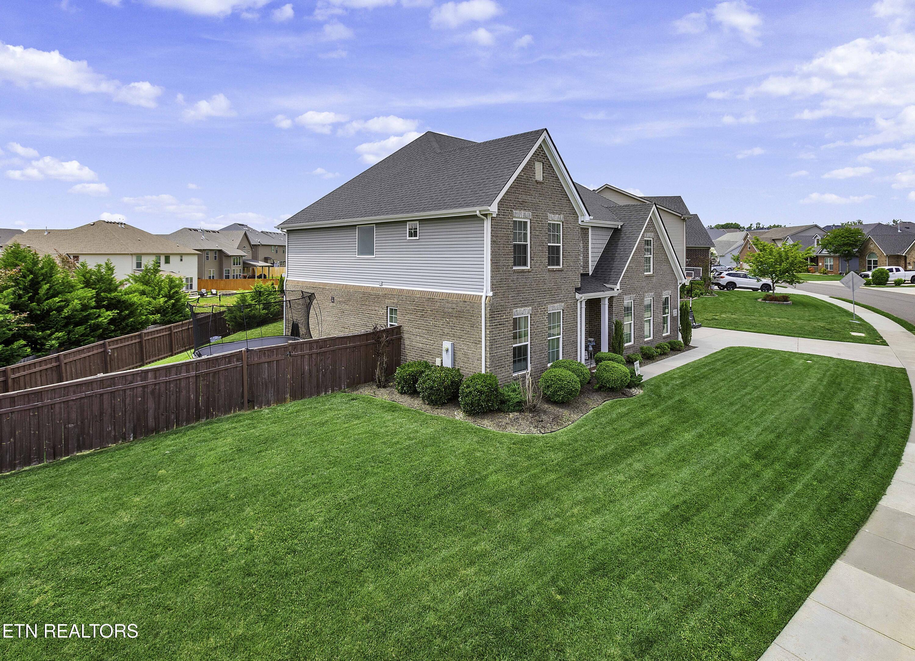 2515 Timber Highlands Lane