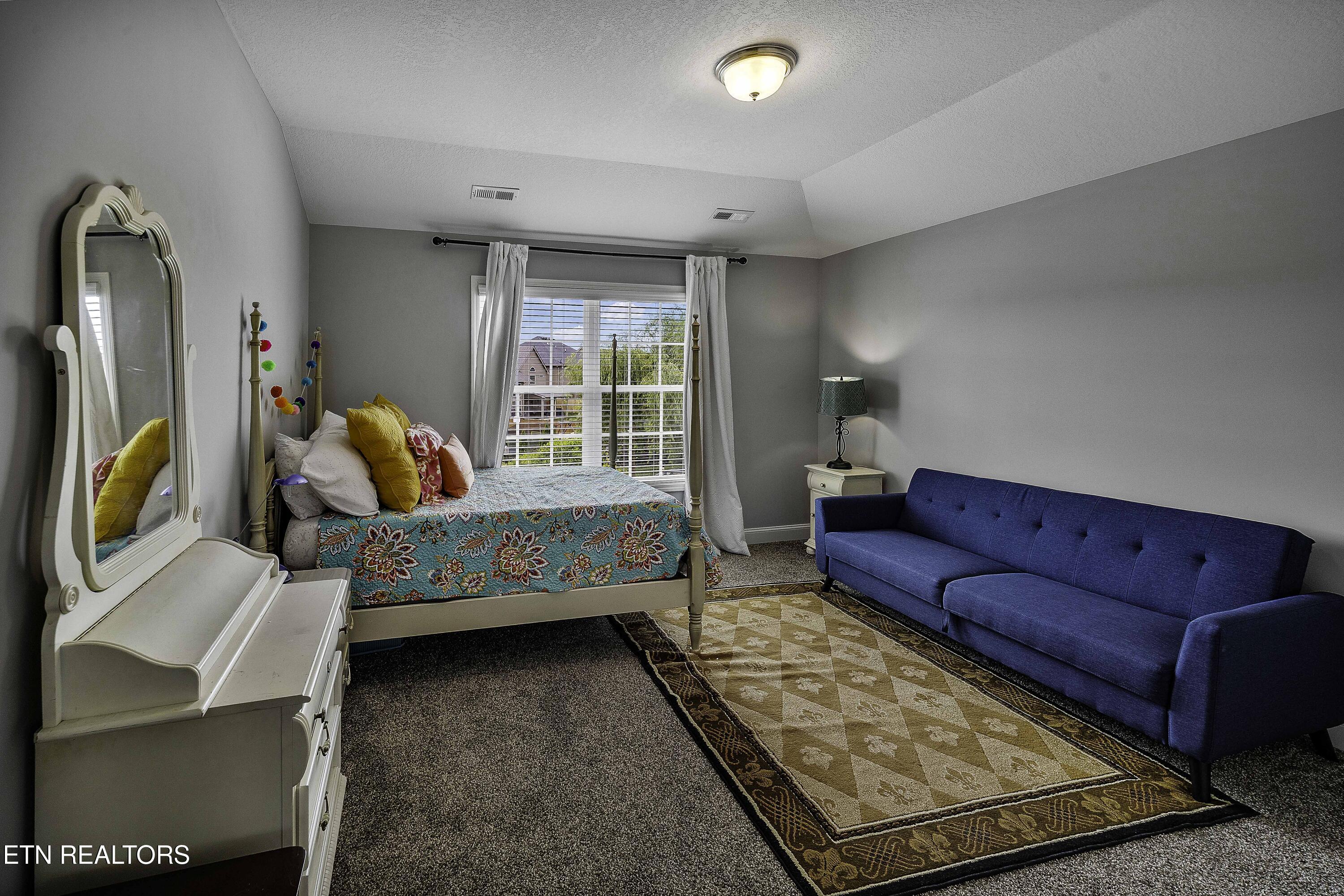 2515 Timber Highlands Lane