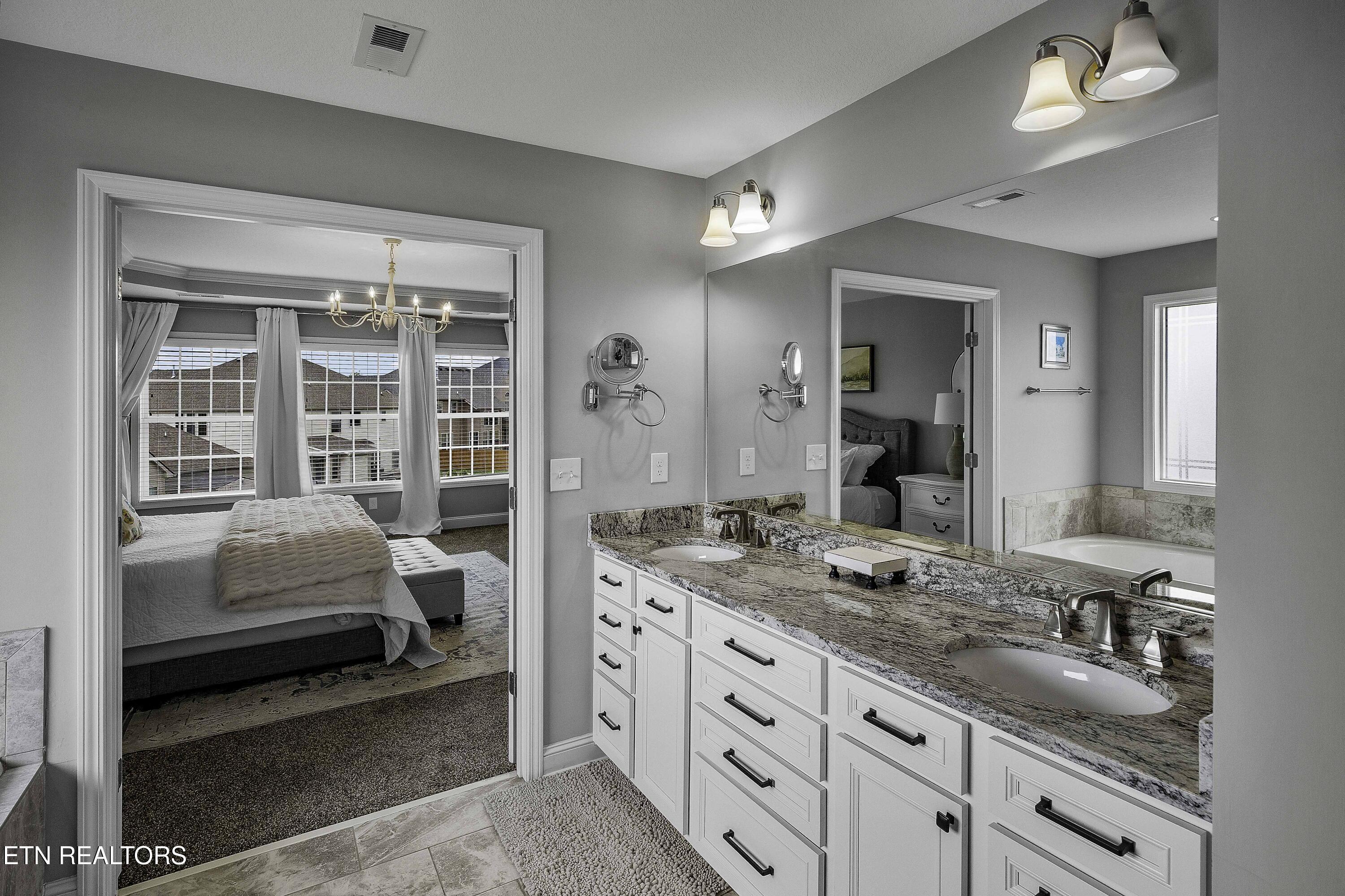 2515 Timber Highlands Lane