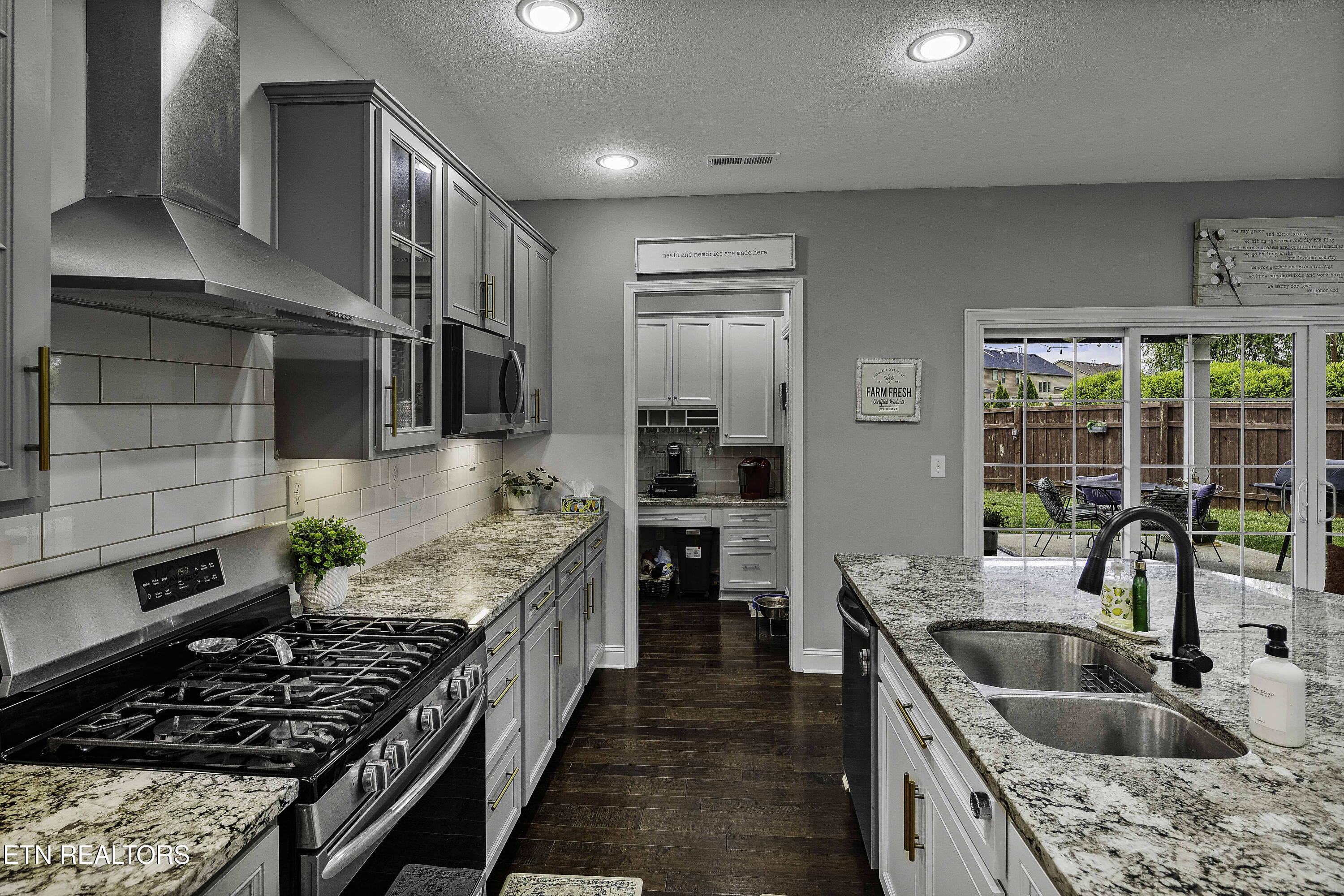 2515 Timber Highlands Lane