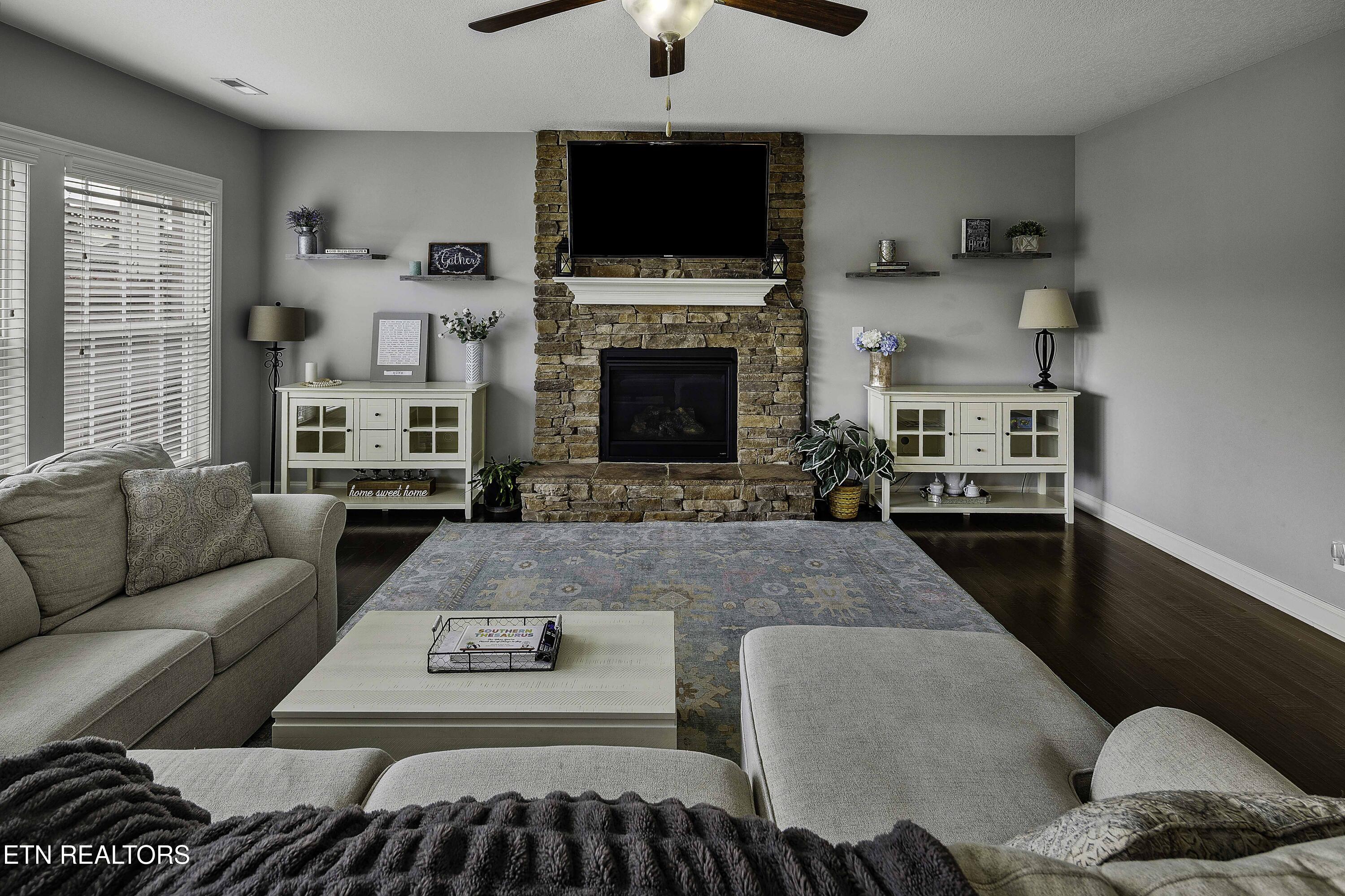 2515 Timber Highlands Lane