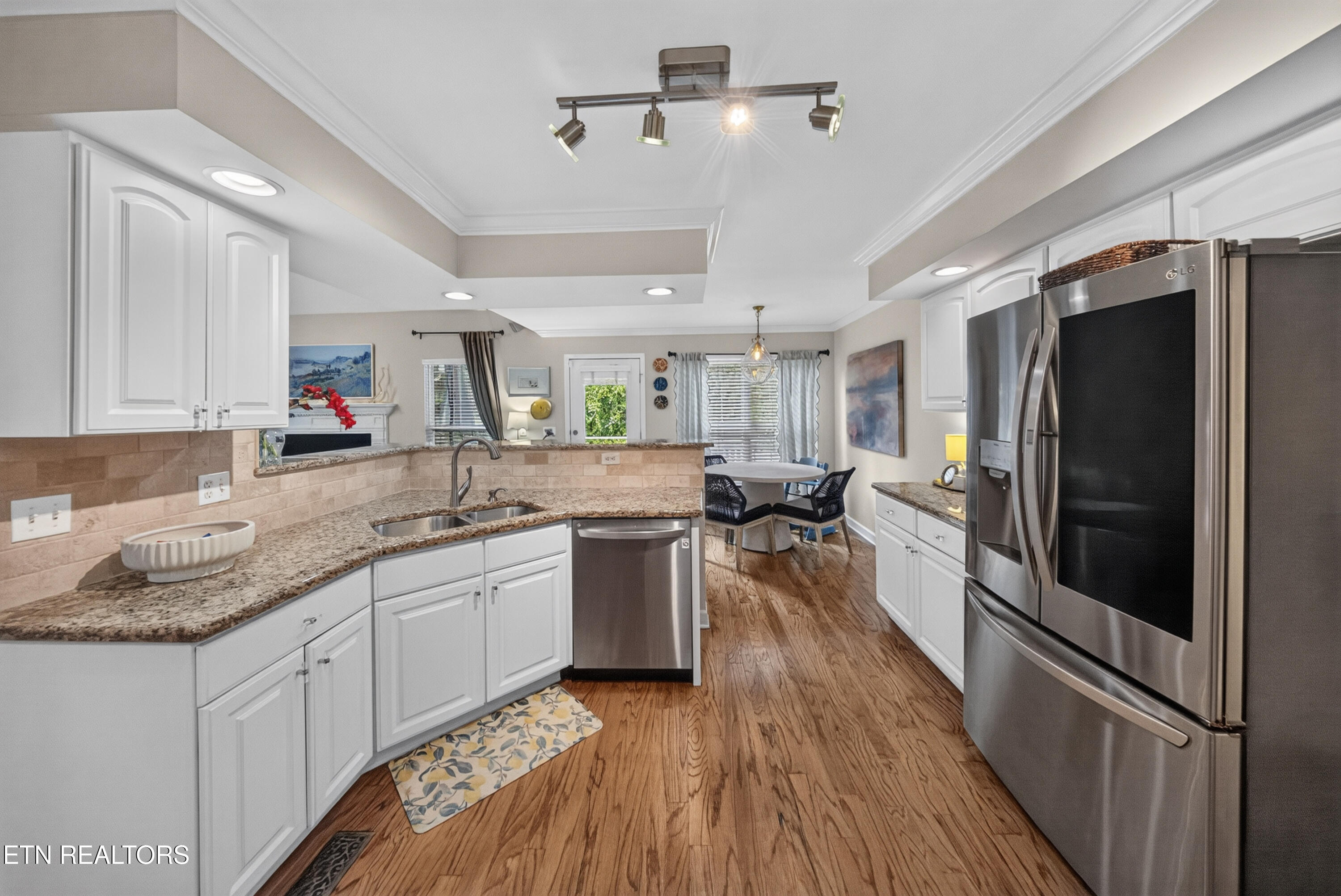1332 Pershing Hill Lane