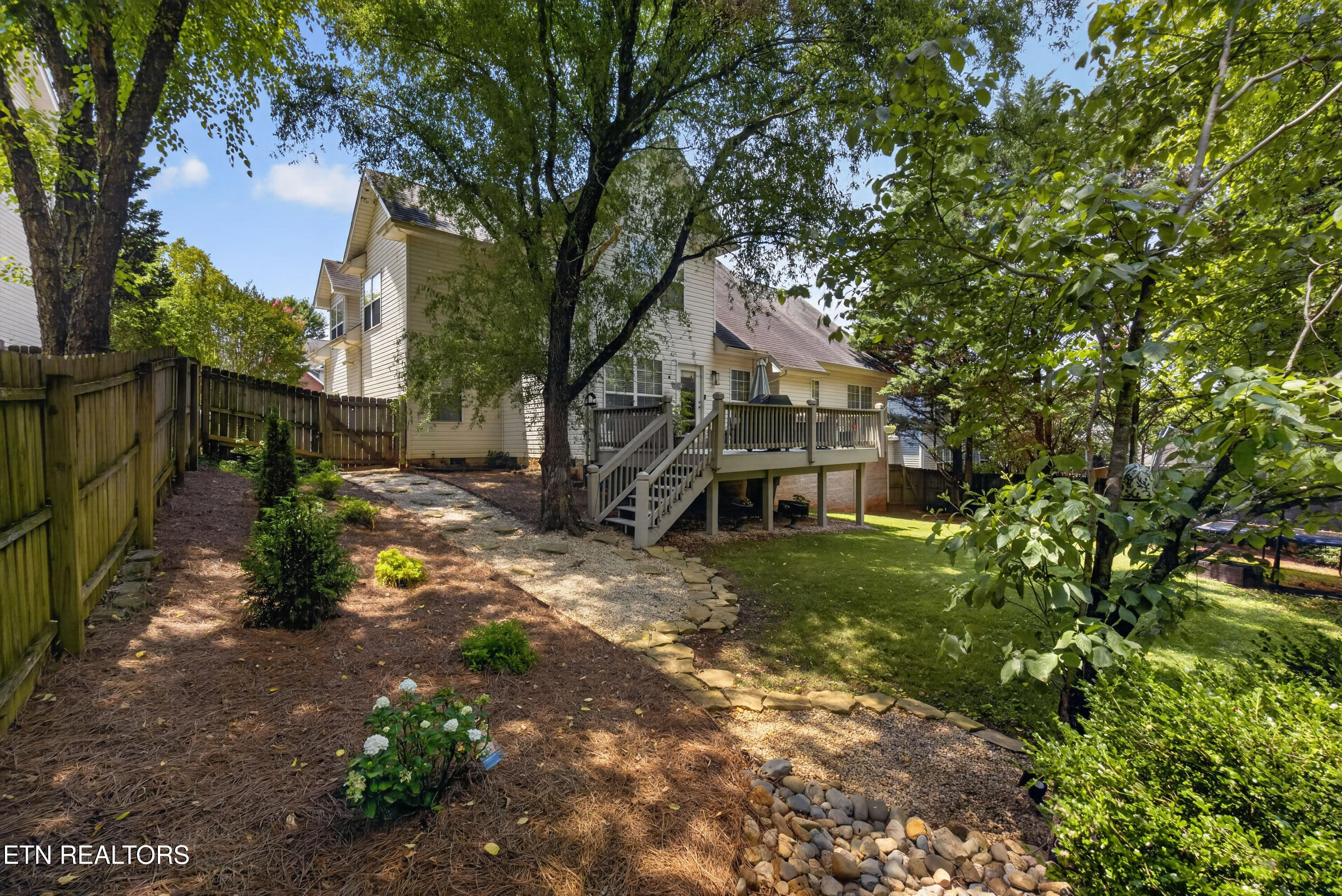 1332 Pershing Hill Lane