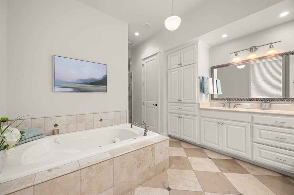 7321 Vista Mountain DR