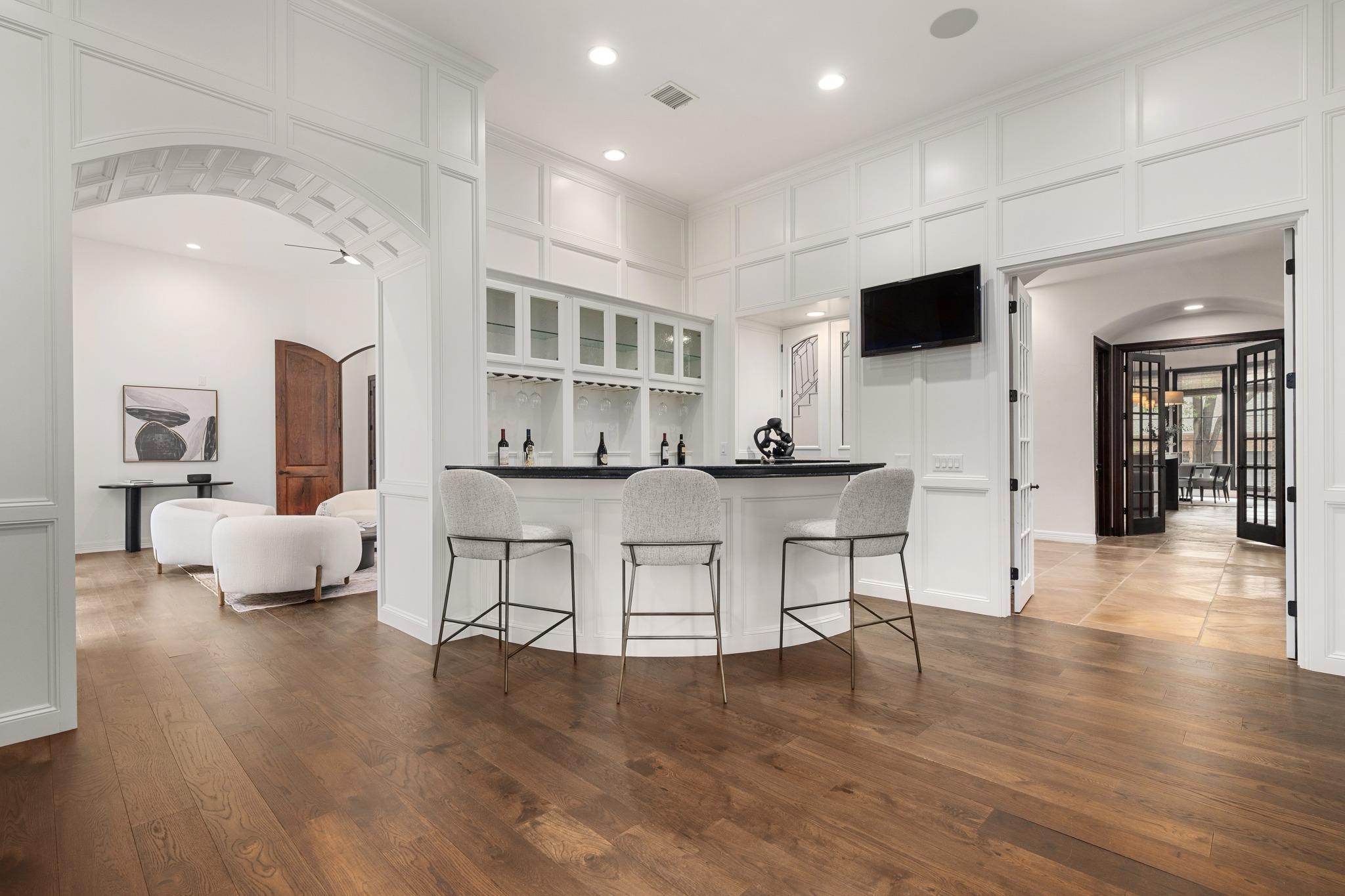 3407 Woodcutters WAY