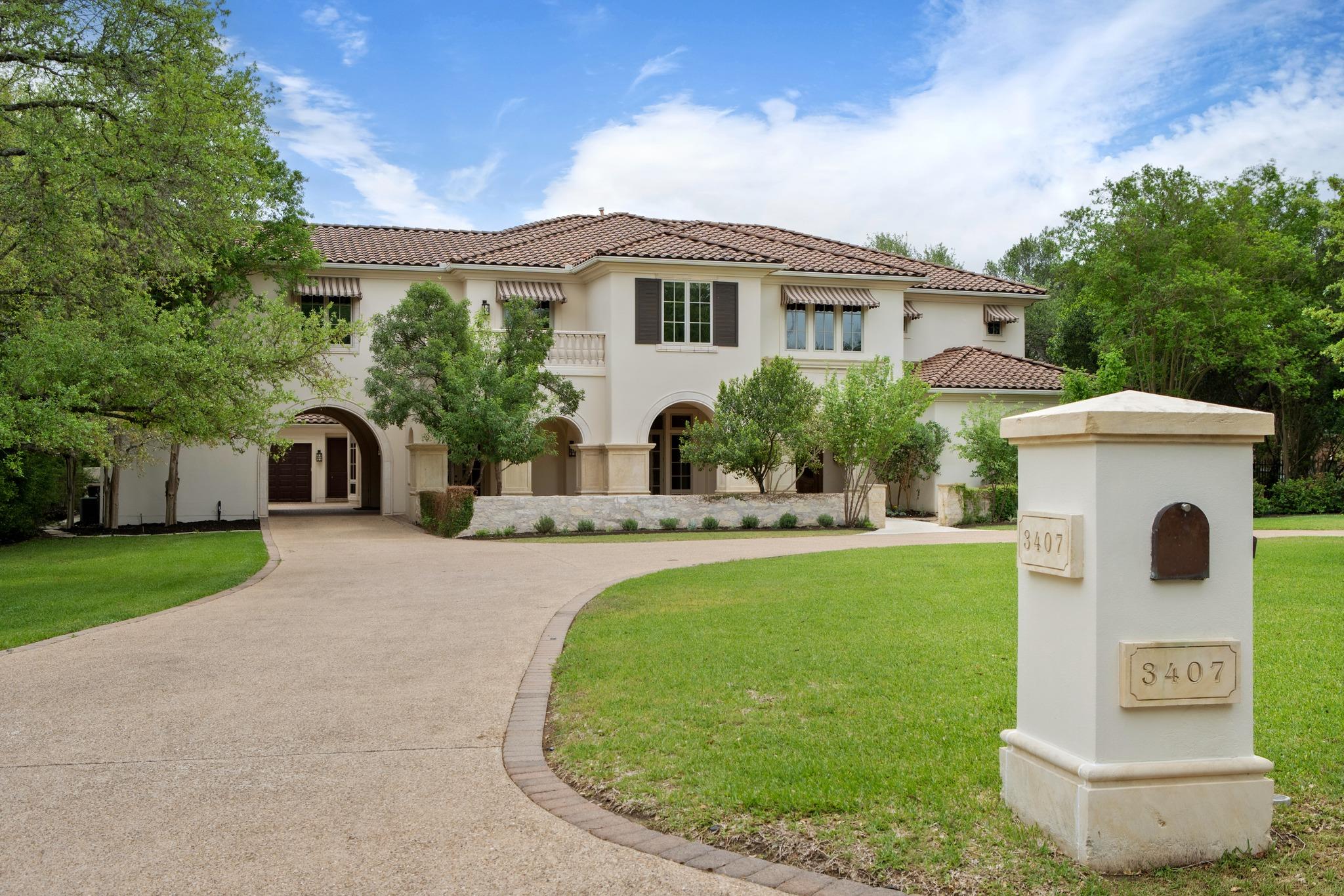 3407 Woodcutters WAY