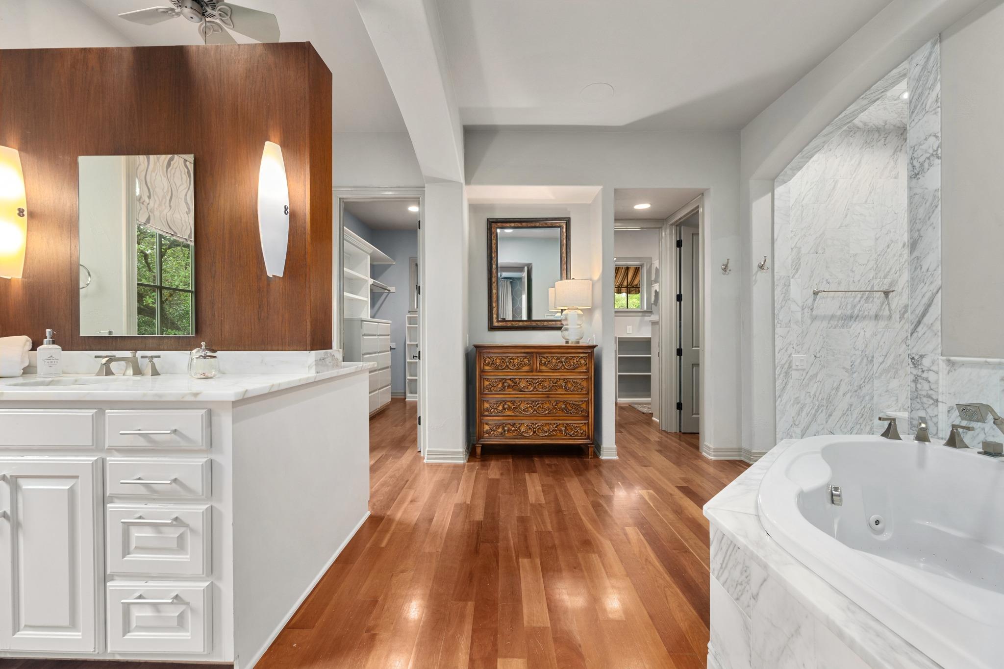 3407 Woodcutters WAY