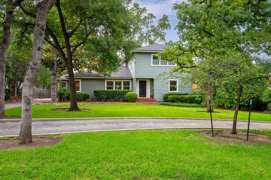 1311 Kent LN