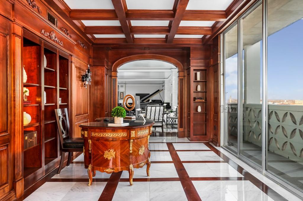 1801 Lavaca ST Unit: 12GHJ