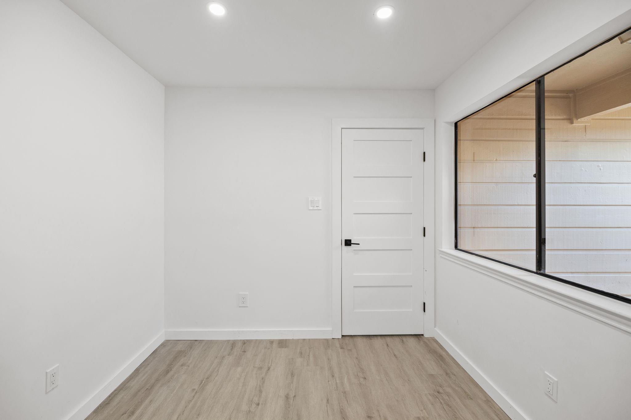 7211 Lakewood DR # C111