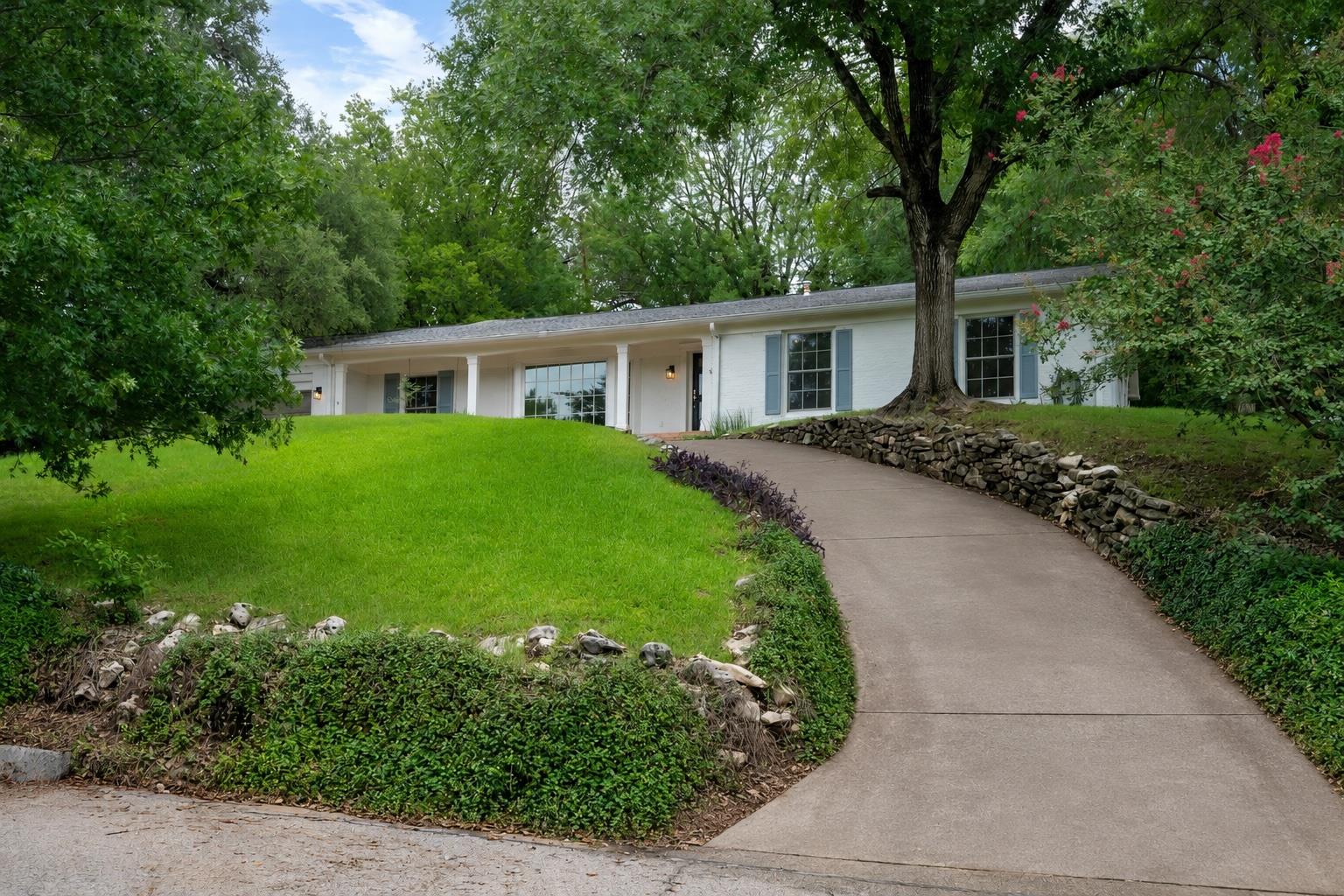 3405 Cascadera DR