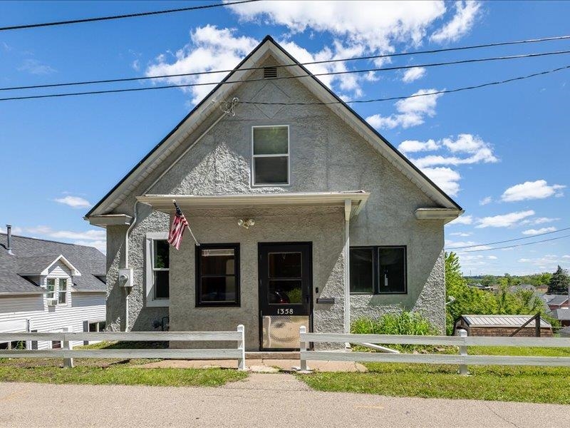 1358 Thomas Place