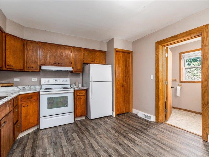 1358 Thomas Place