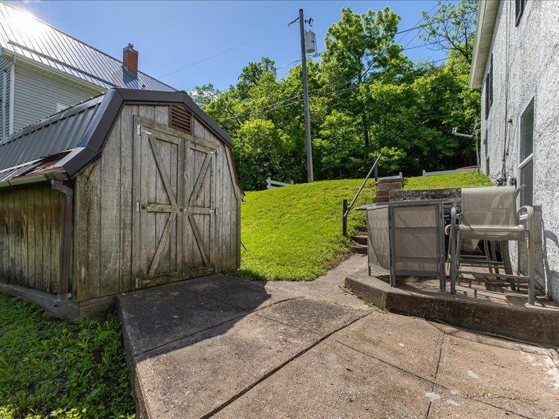 1358 Thomas Place