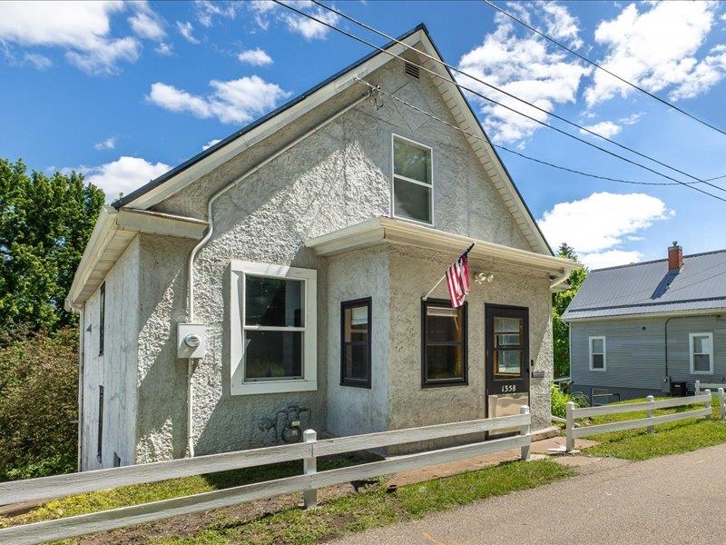 1358 Thomas Place