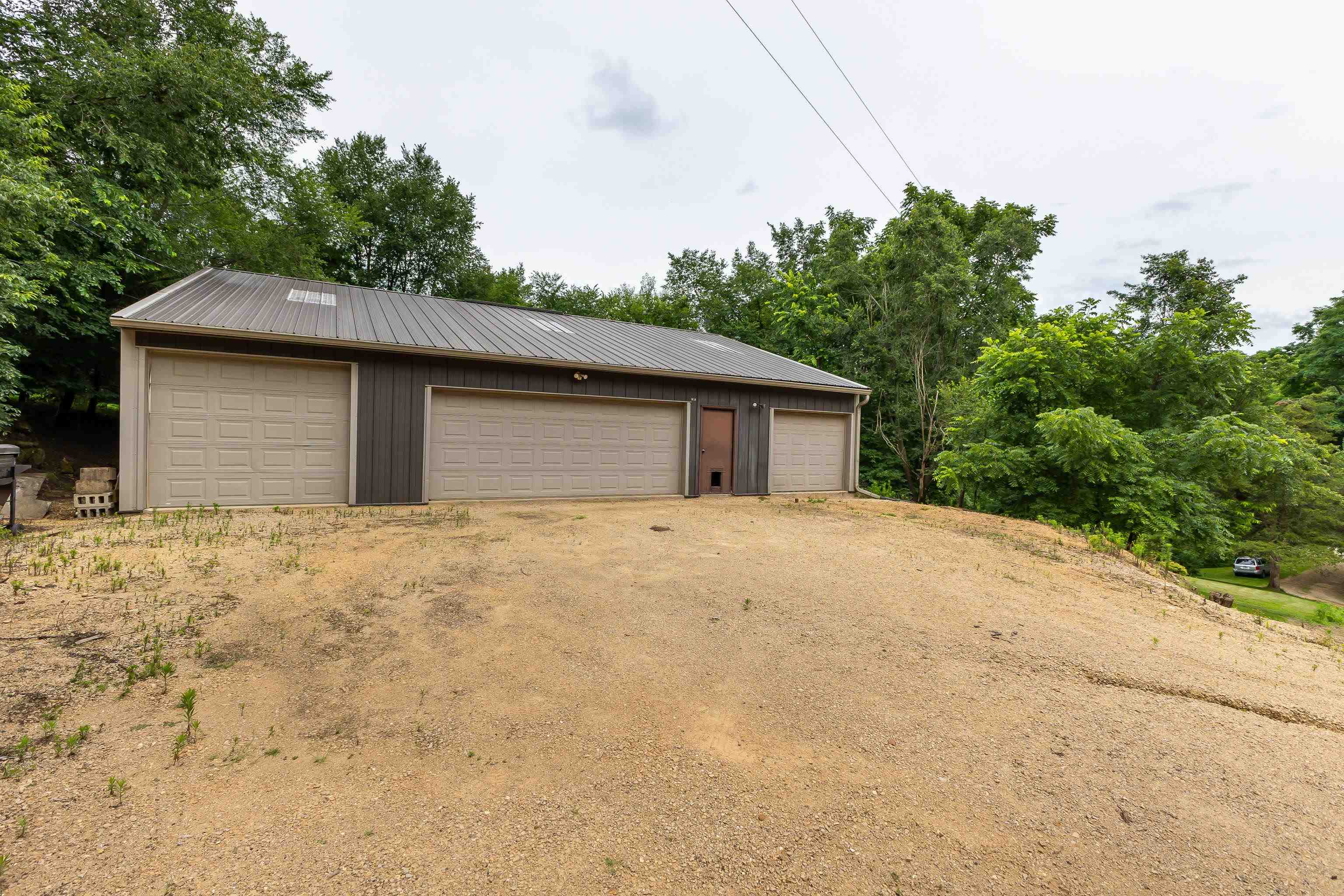 13700 W Valley Road