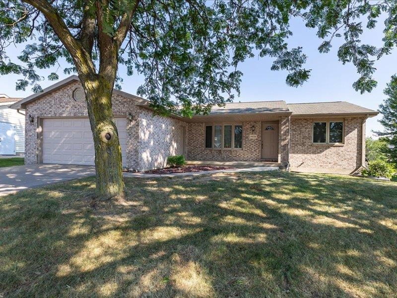 4438 Camelot Drive