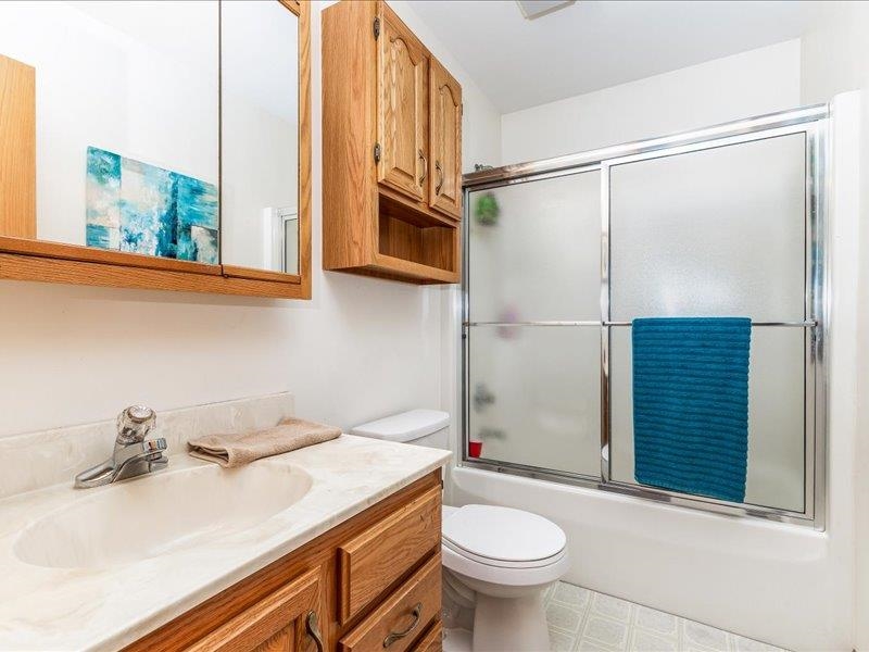 4438 Camelot Drive