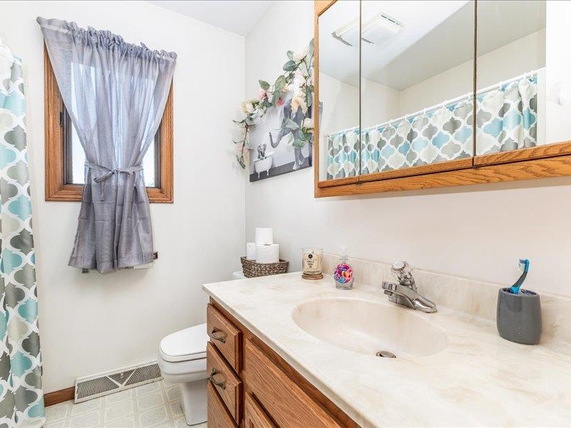 4438 Camelot Drive