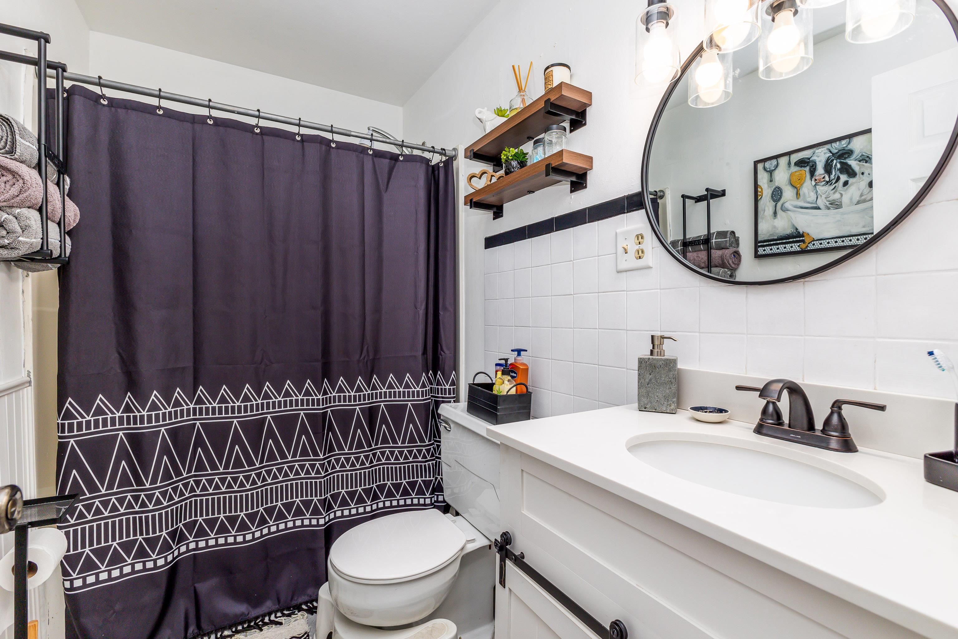 934 W 5th Street