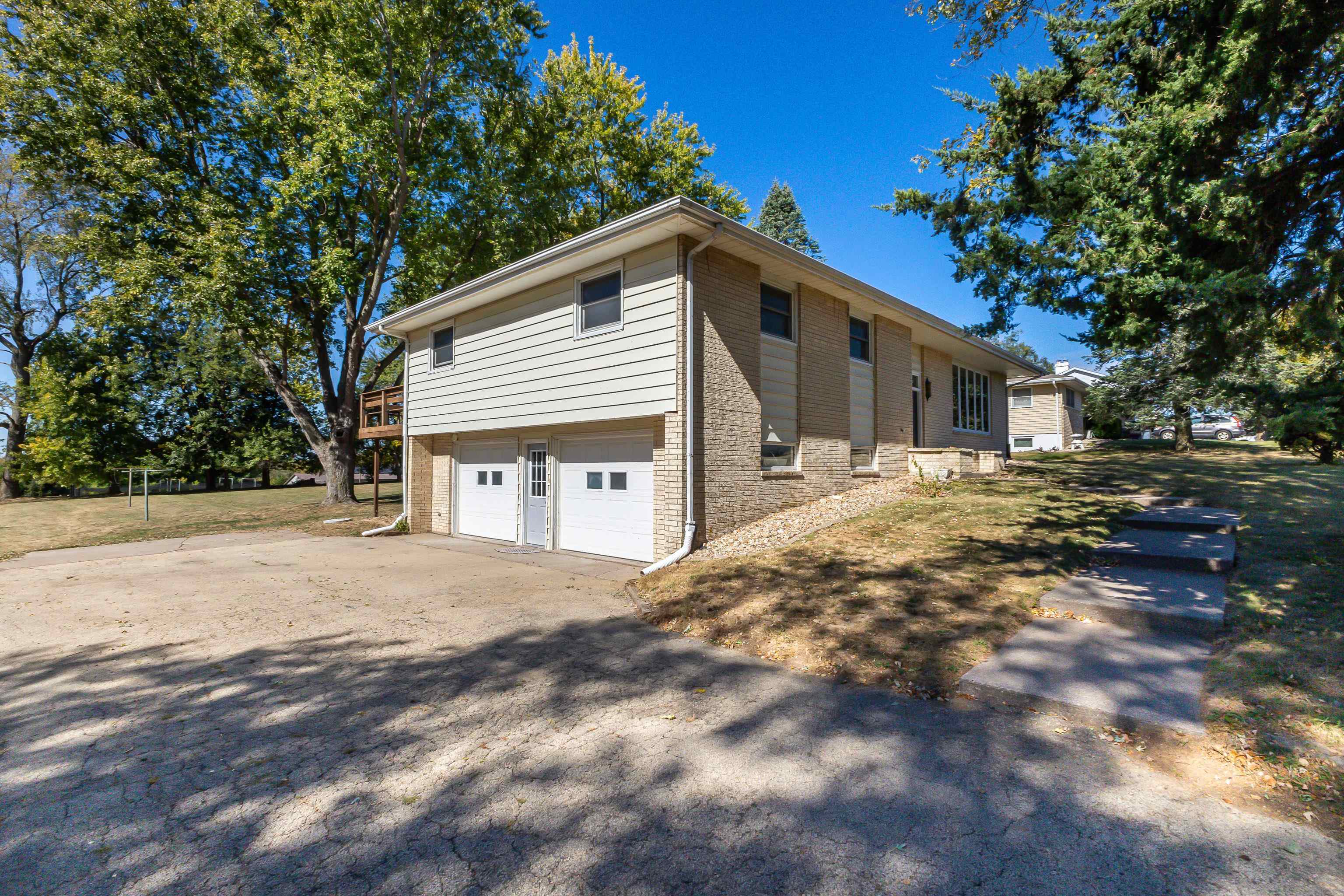 218 Parklane Drive