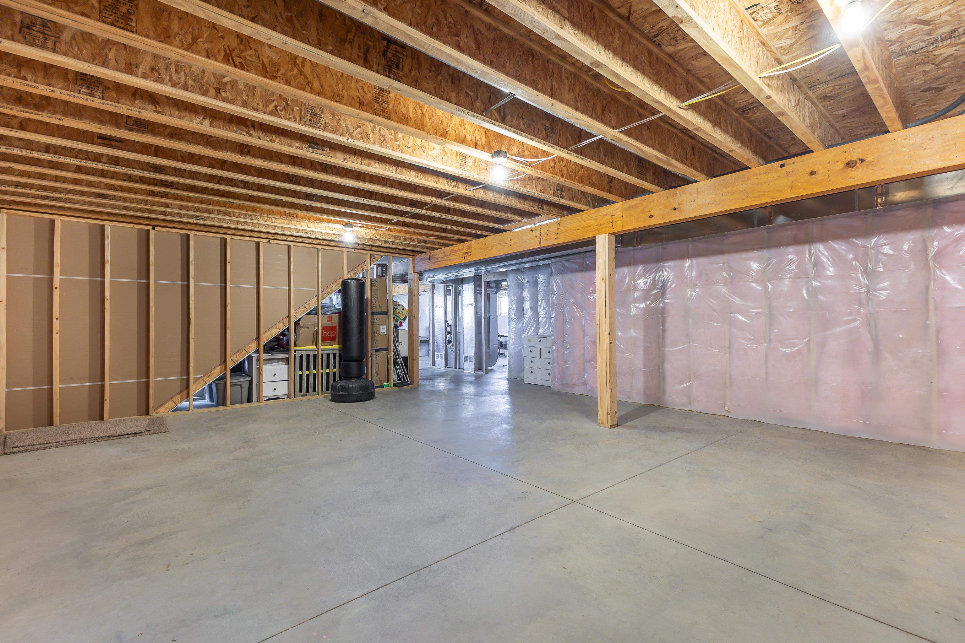 6524 N Dorchester Lane