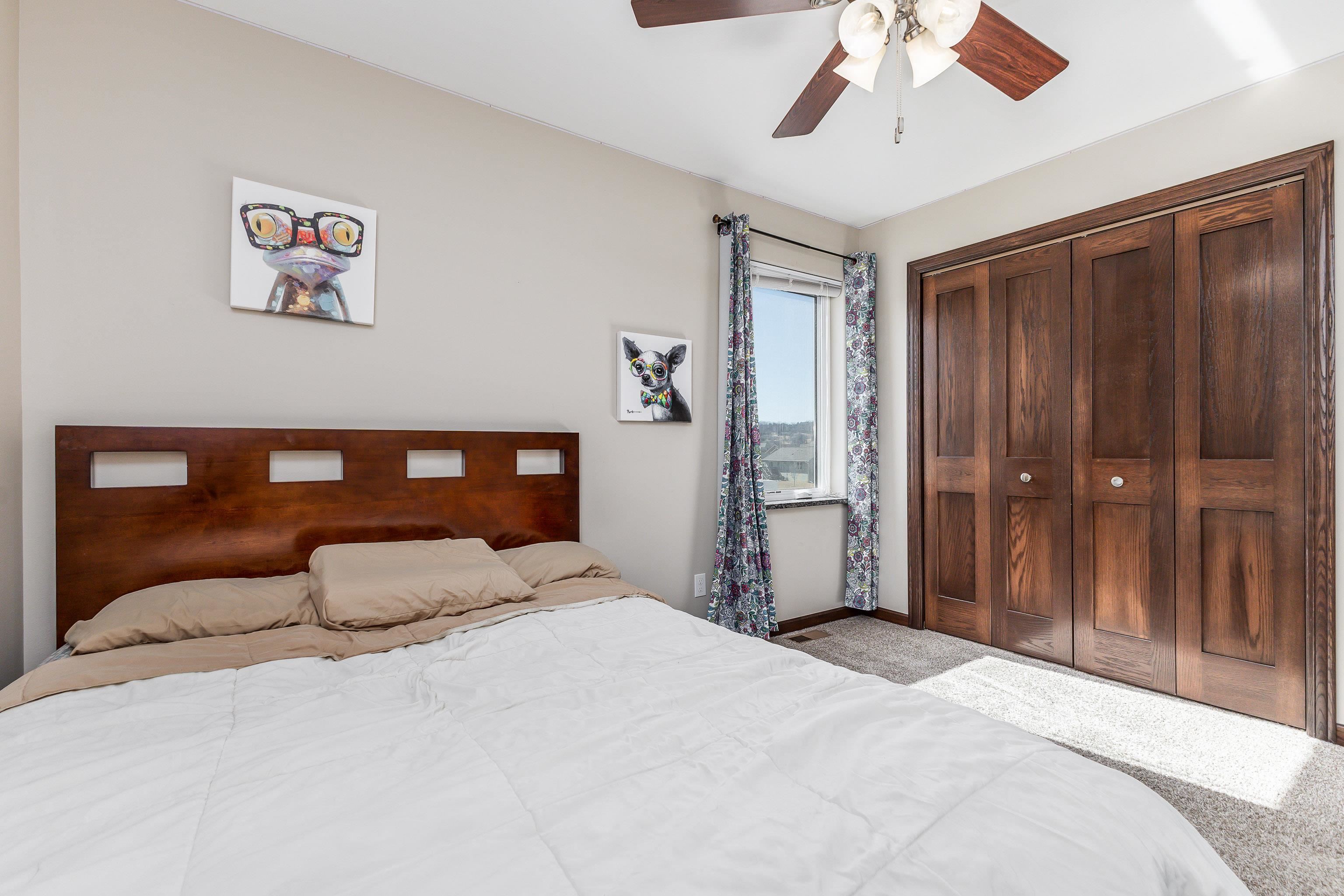 6524 N Dorchester Lane