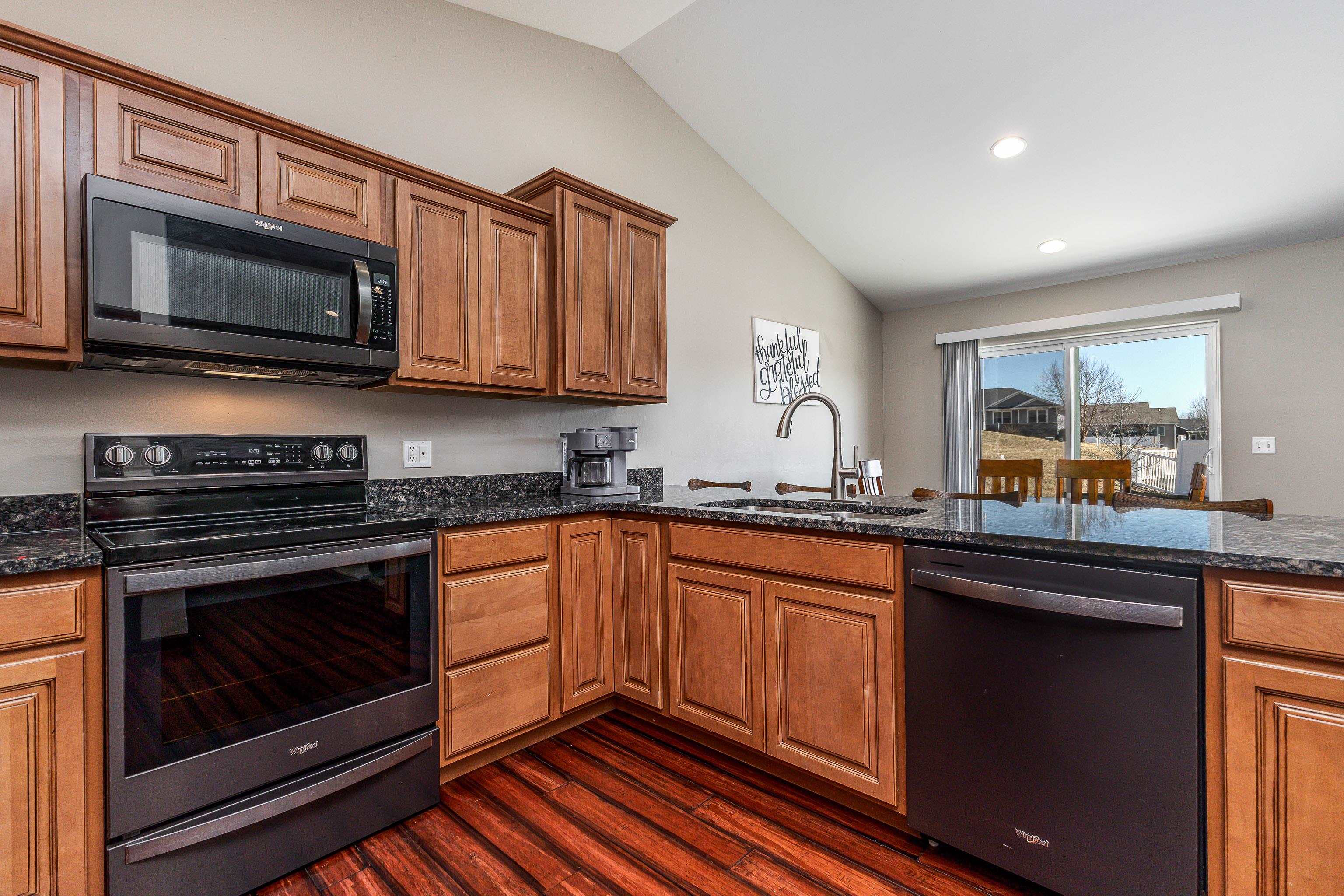 6524 N Dorchester Lane