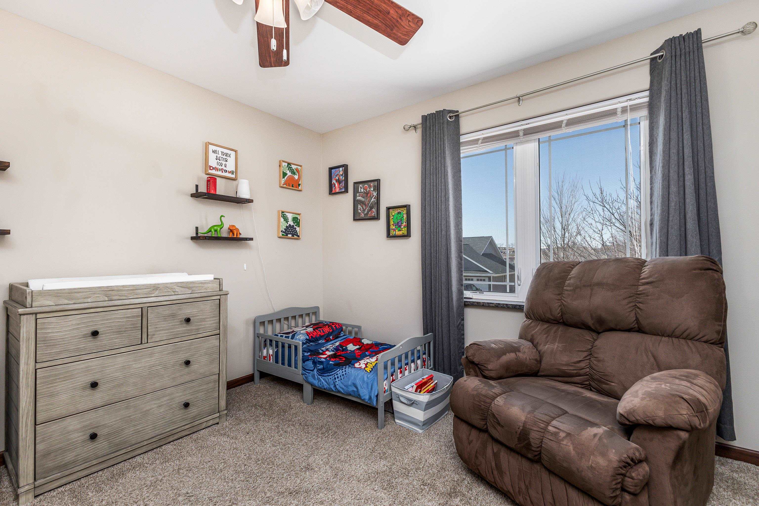 6524 N Dorchester Lane