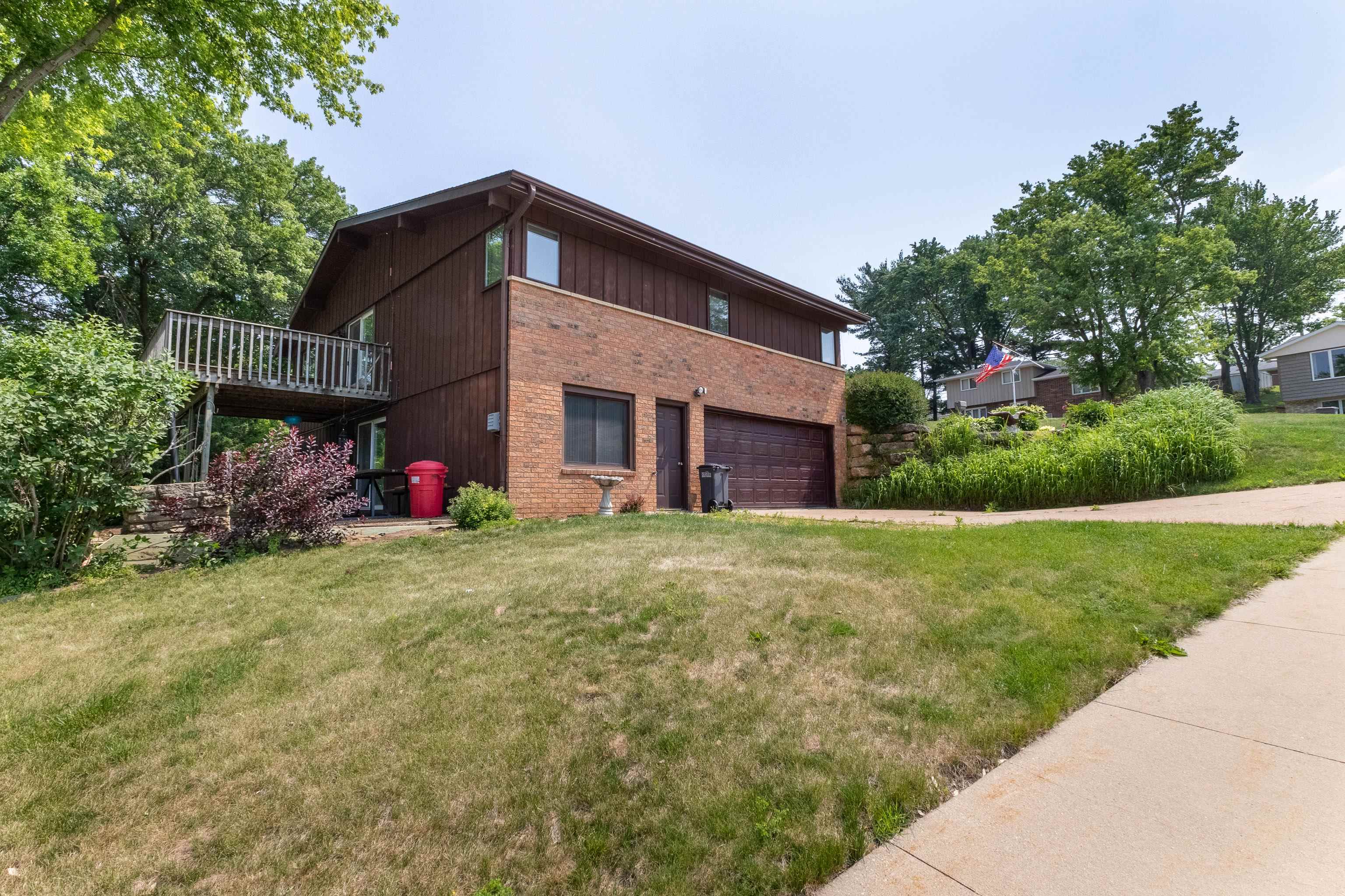 894 Berkley Court