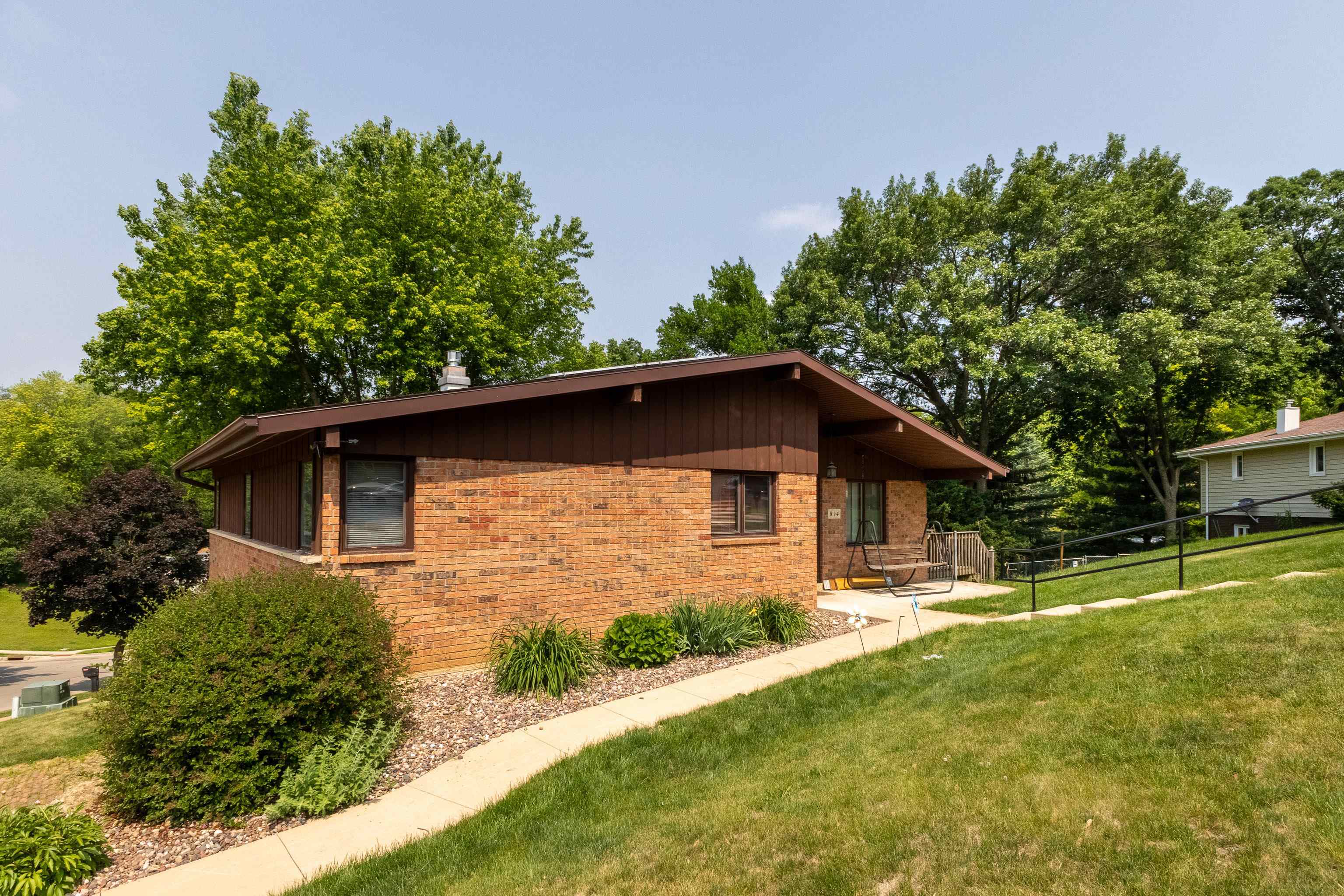 894 Berkley Court