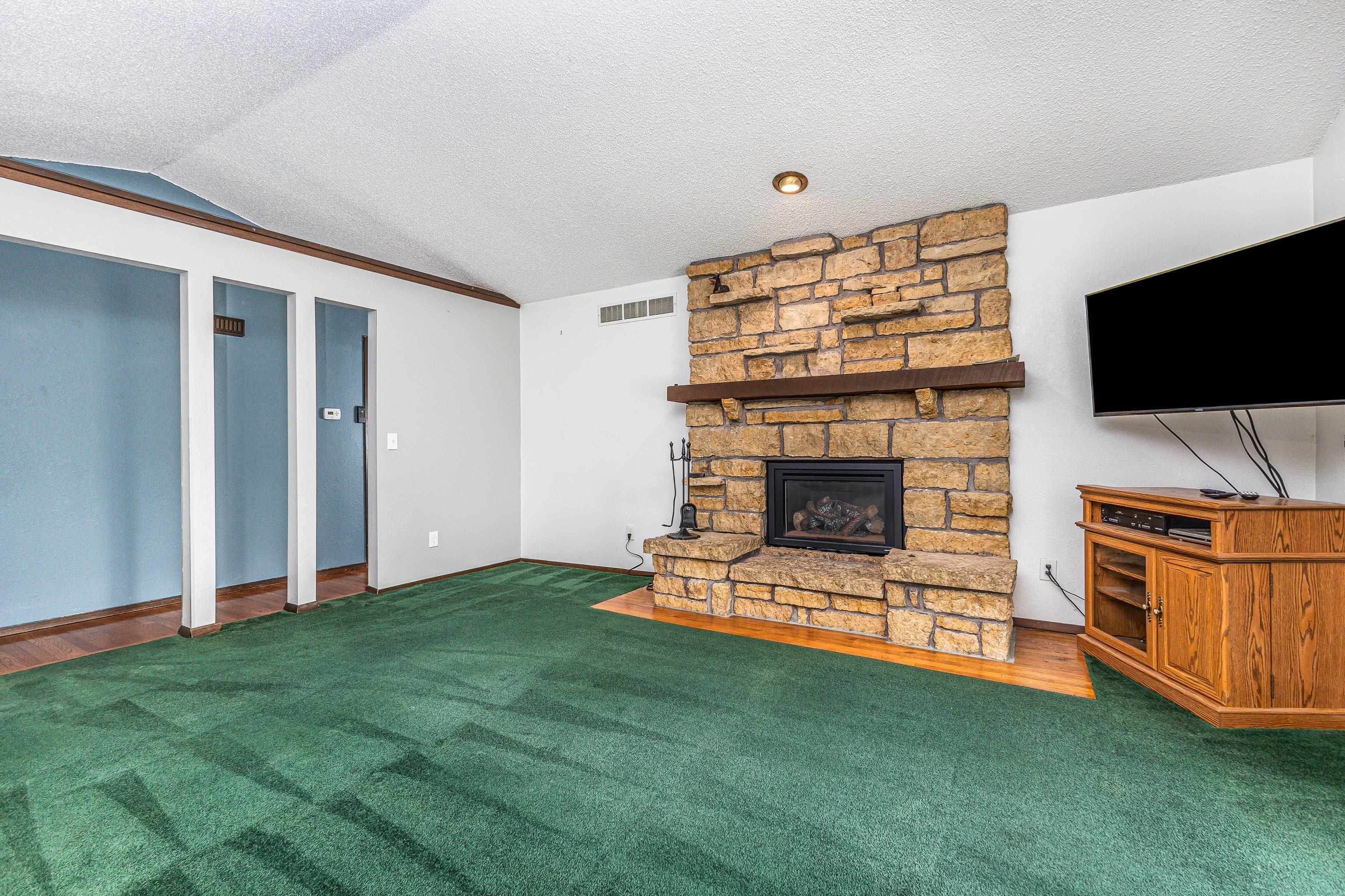 894 Berkley Court
