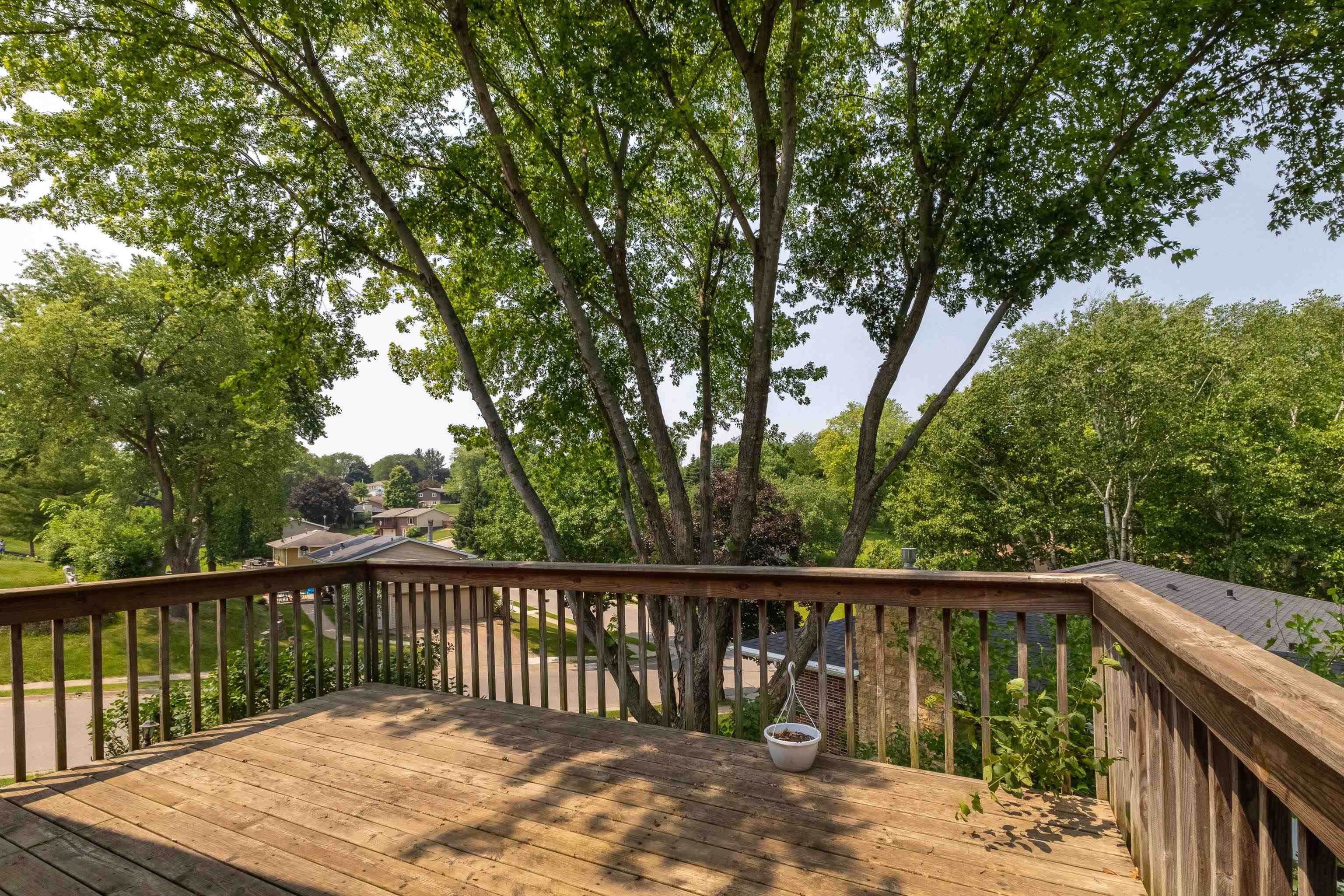 894 Berkley Court