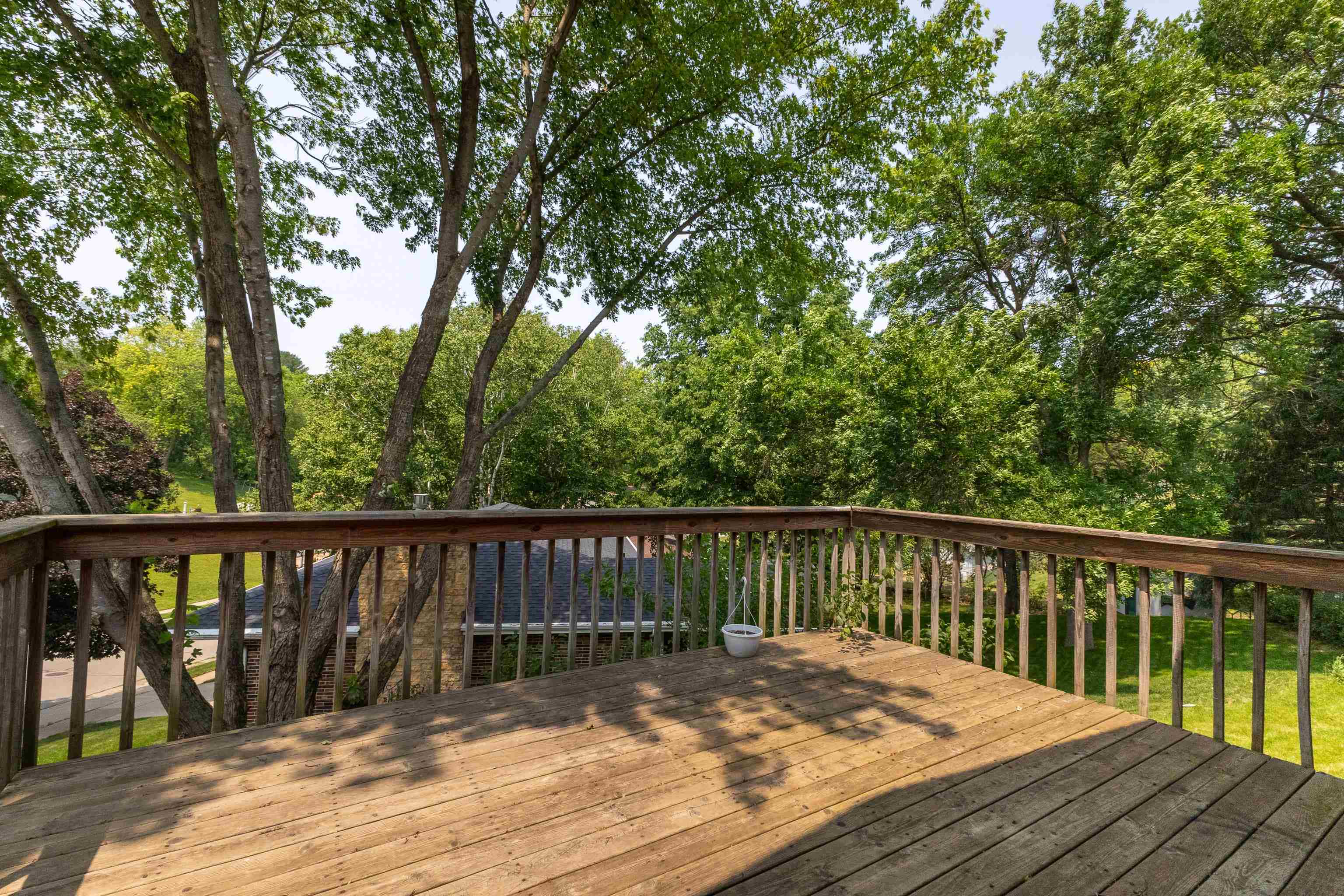 894 Berkley Court