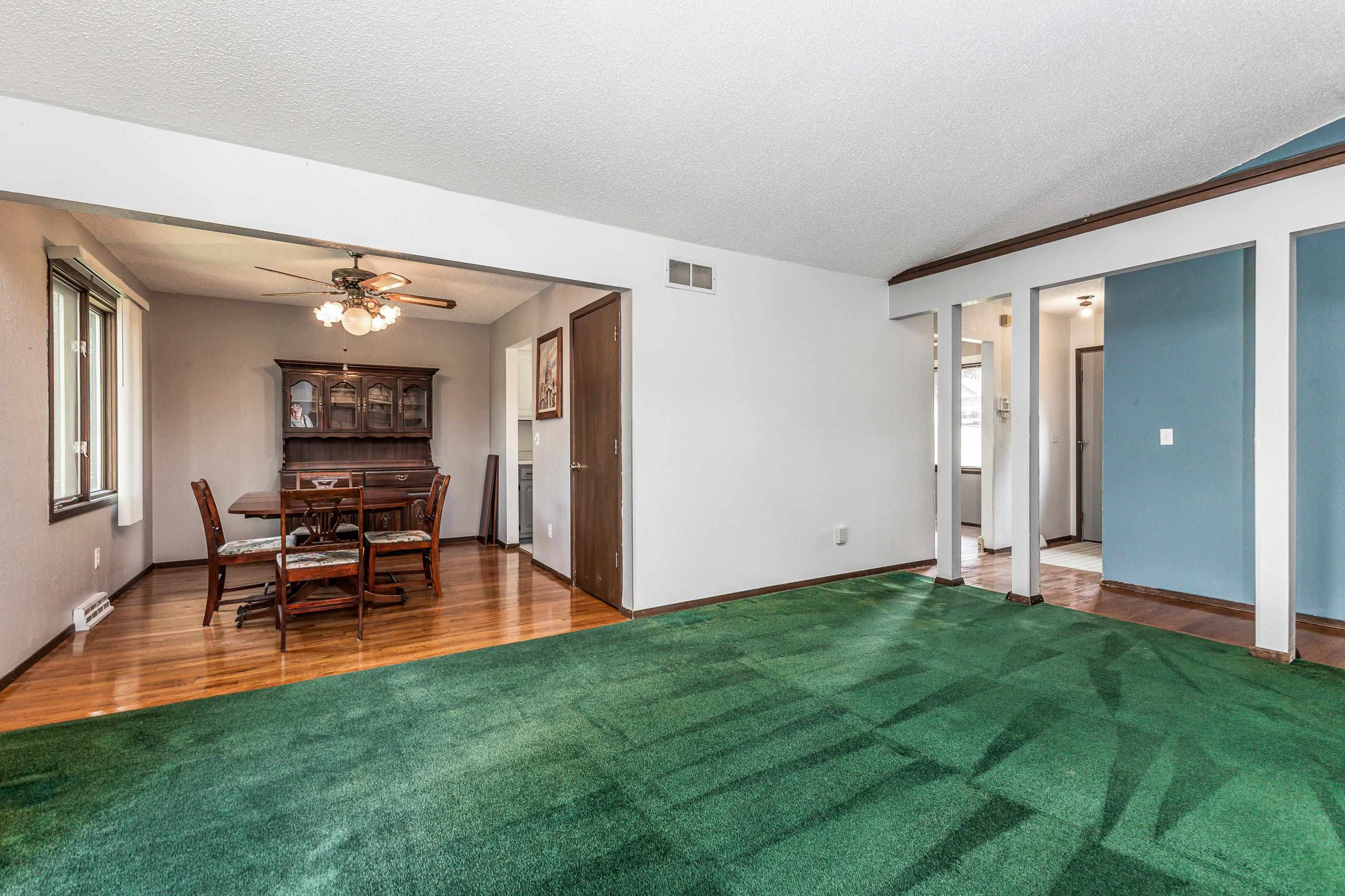 894 Berkley Court
