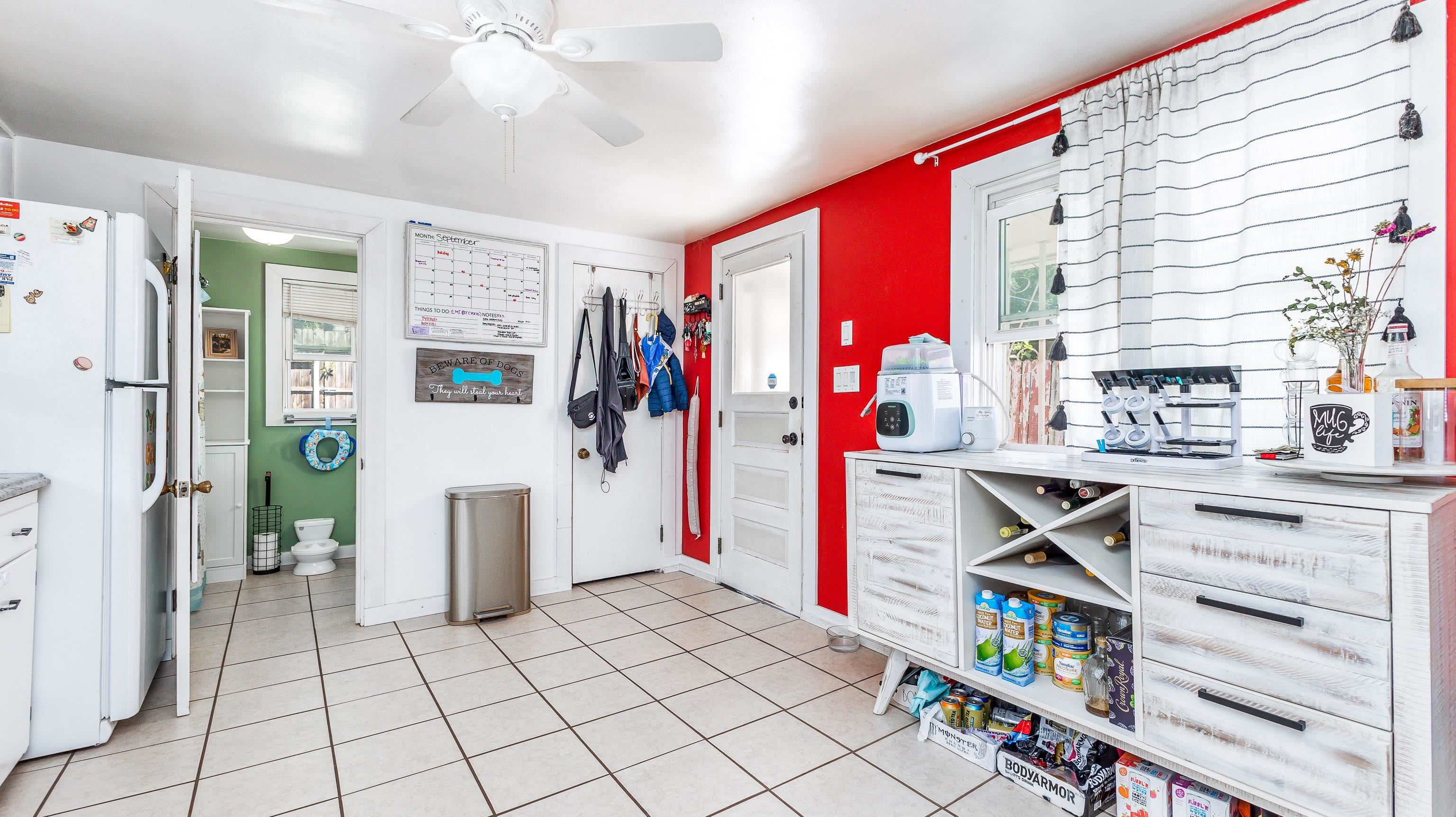 2940 Elm Street
