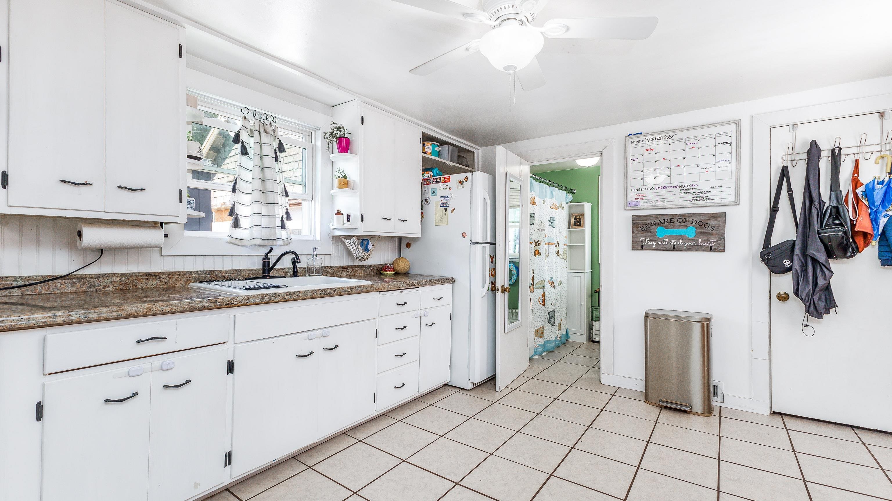 2940 Elm Street
