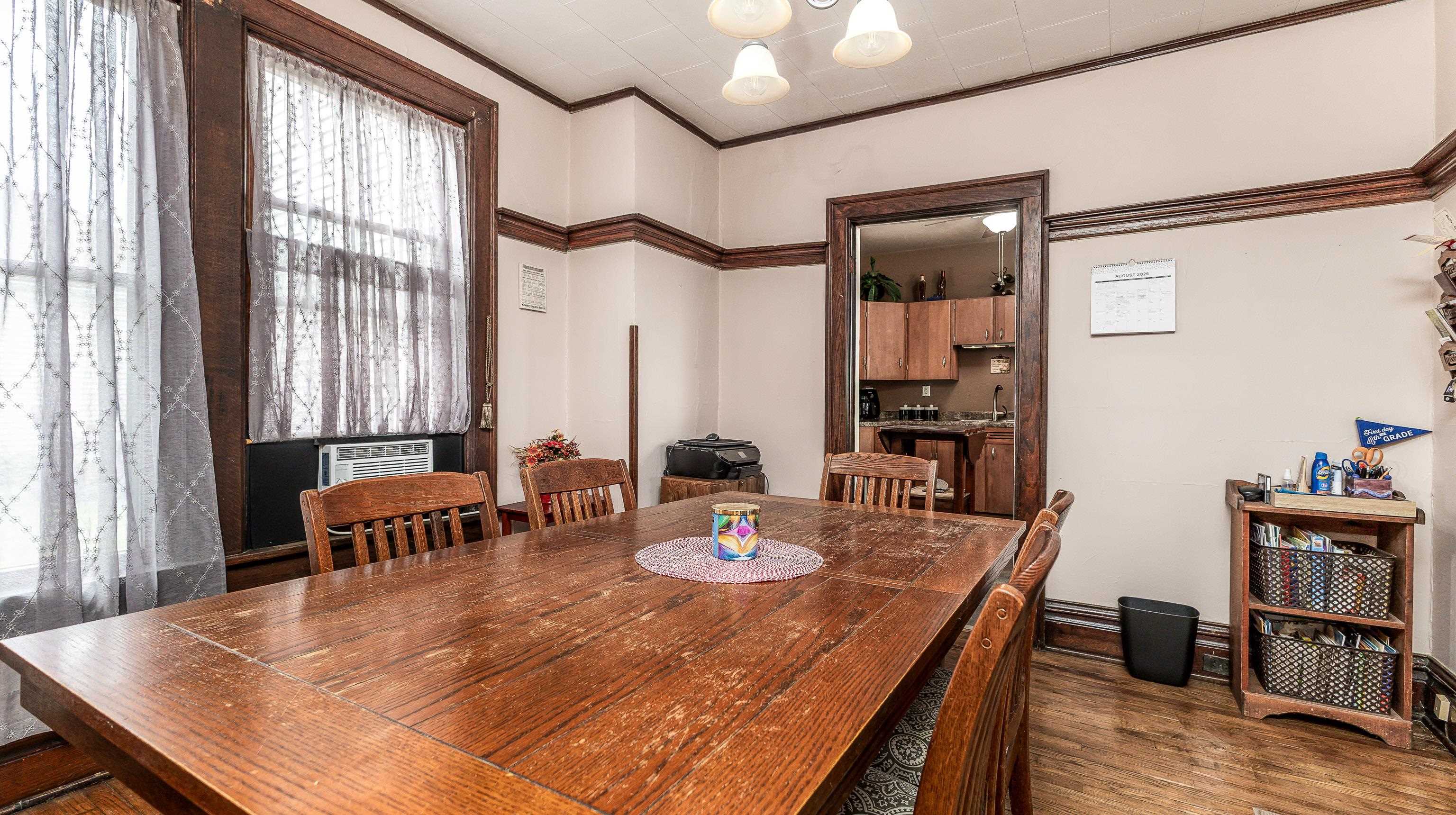 1081 Center Place
