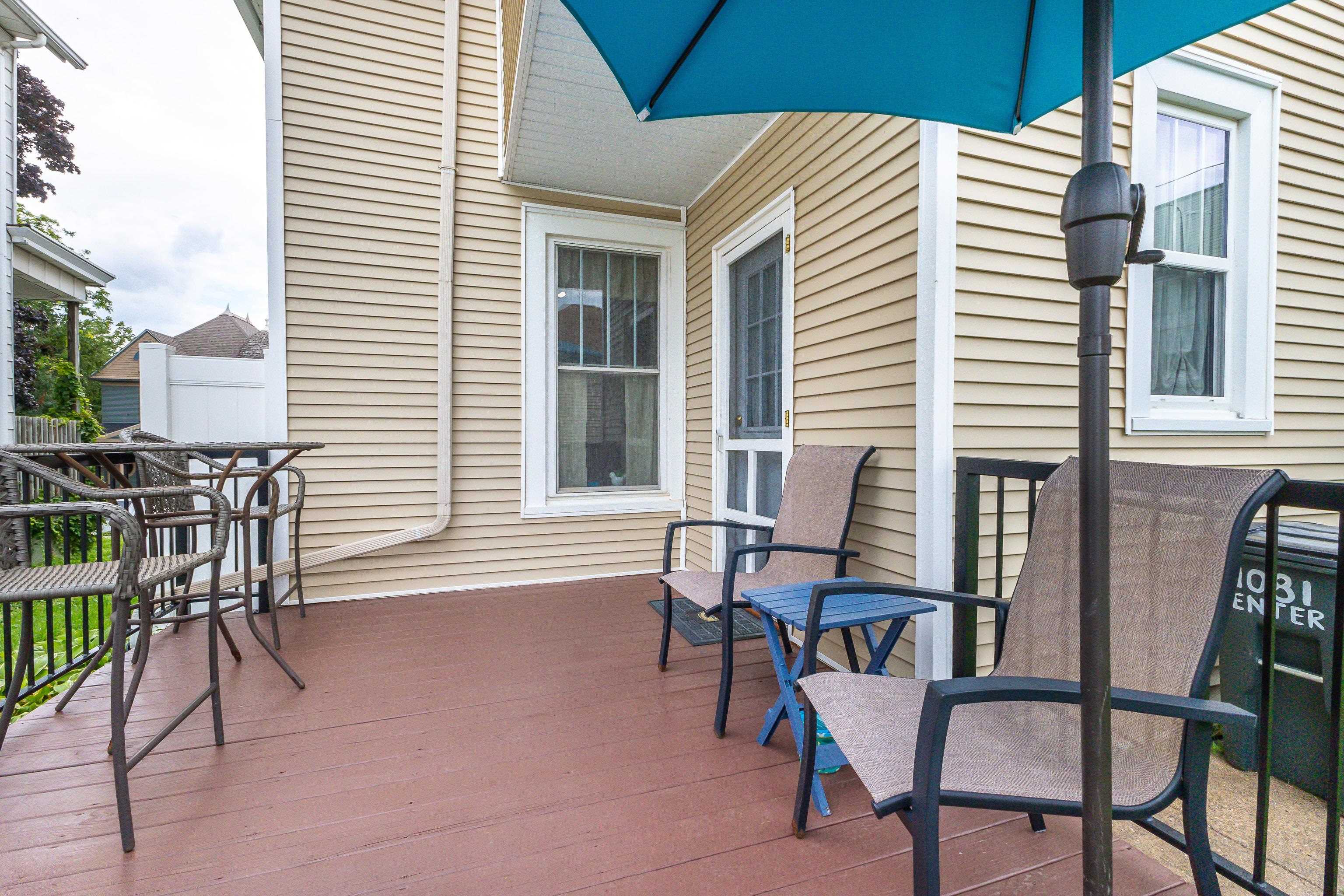 1081 Center Place