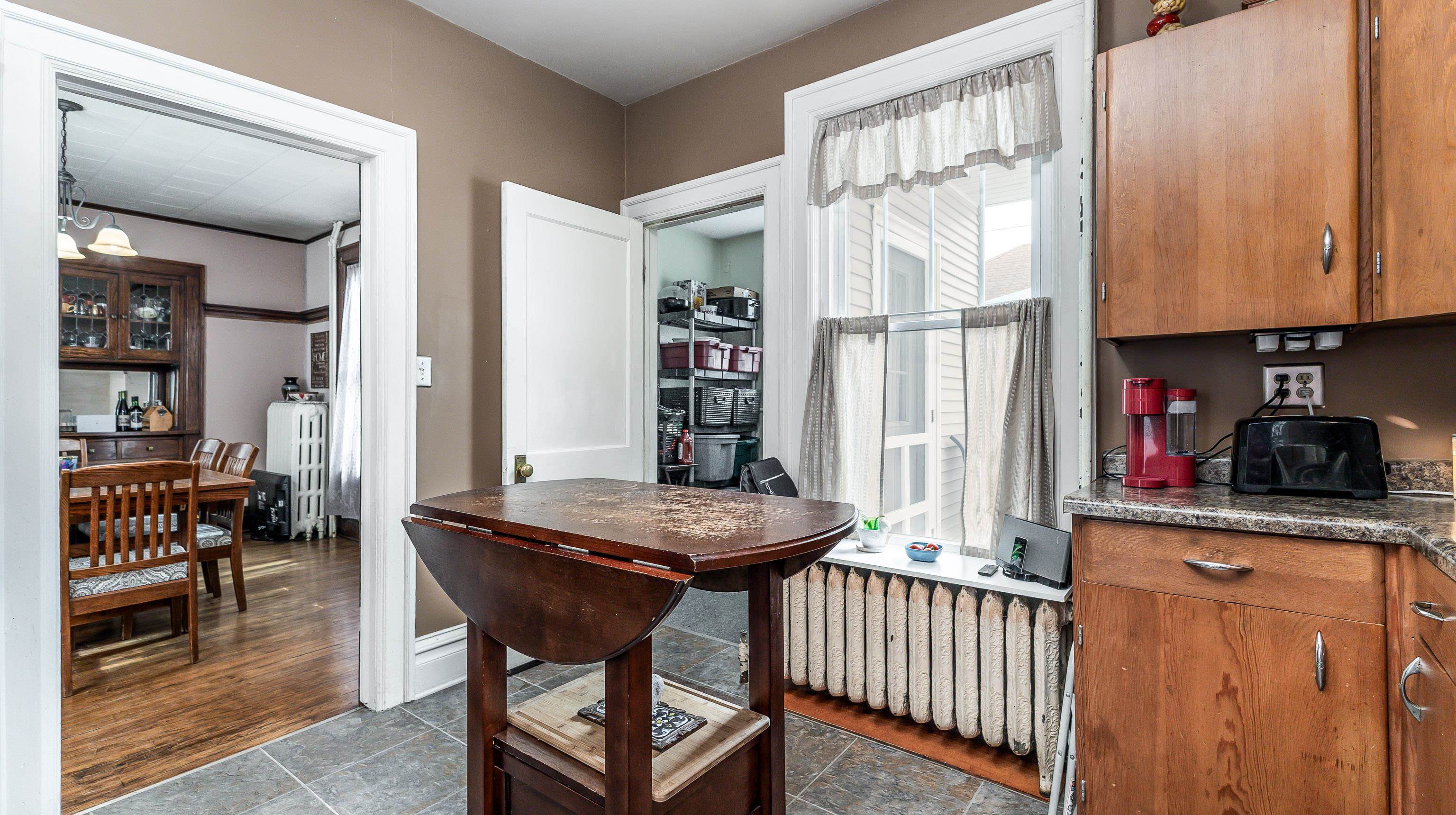 1081 Center Place