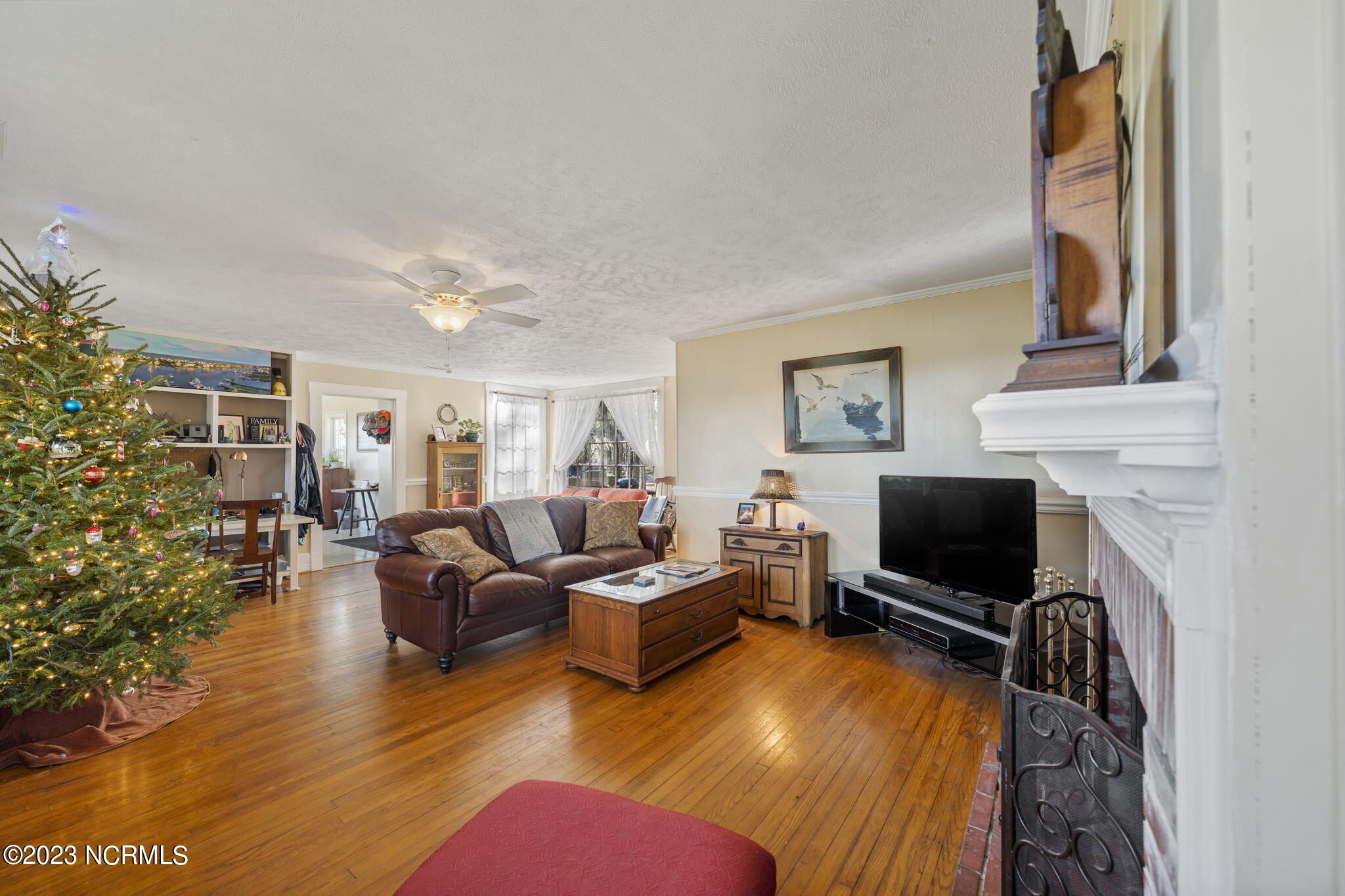 1306 Hill Valley Walk