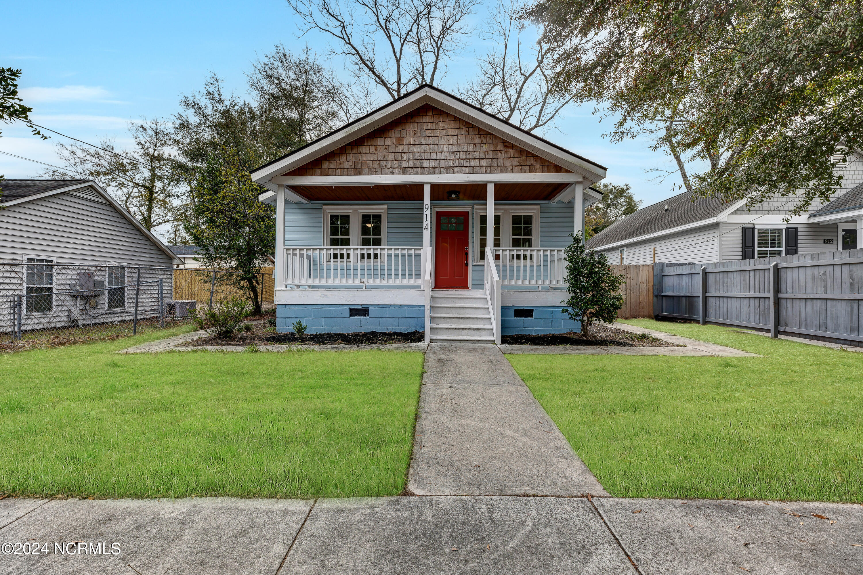 914 Queen Street