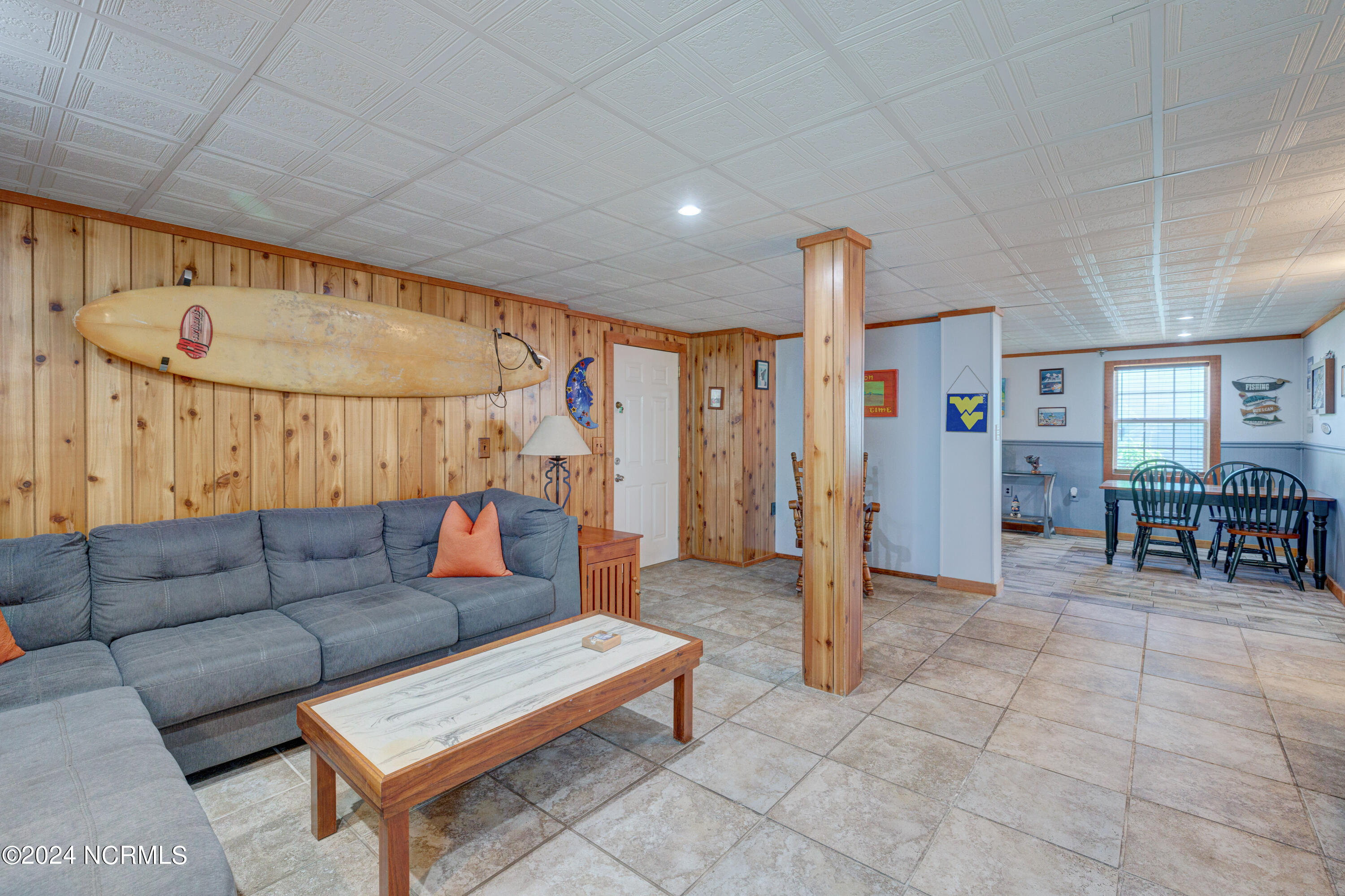 333 Sealane Way