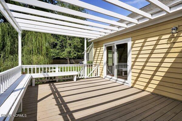 5612 Shell Road Village Drive