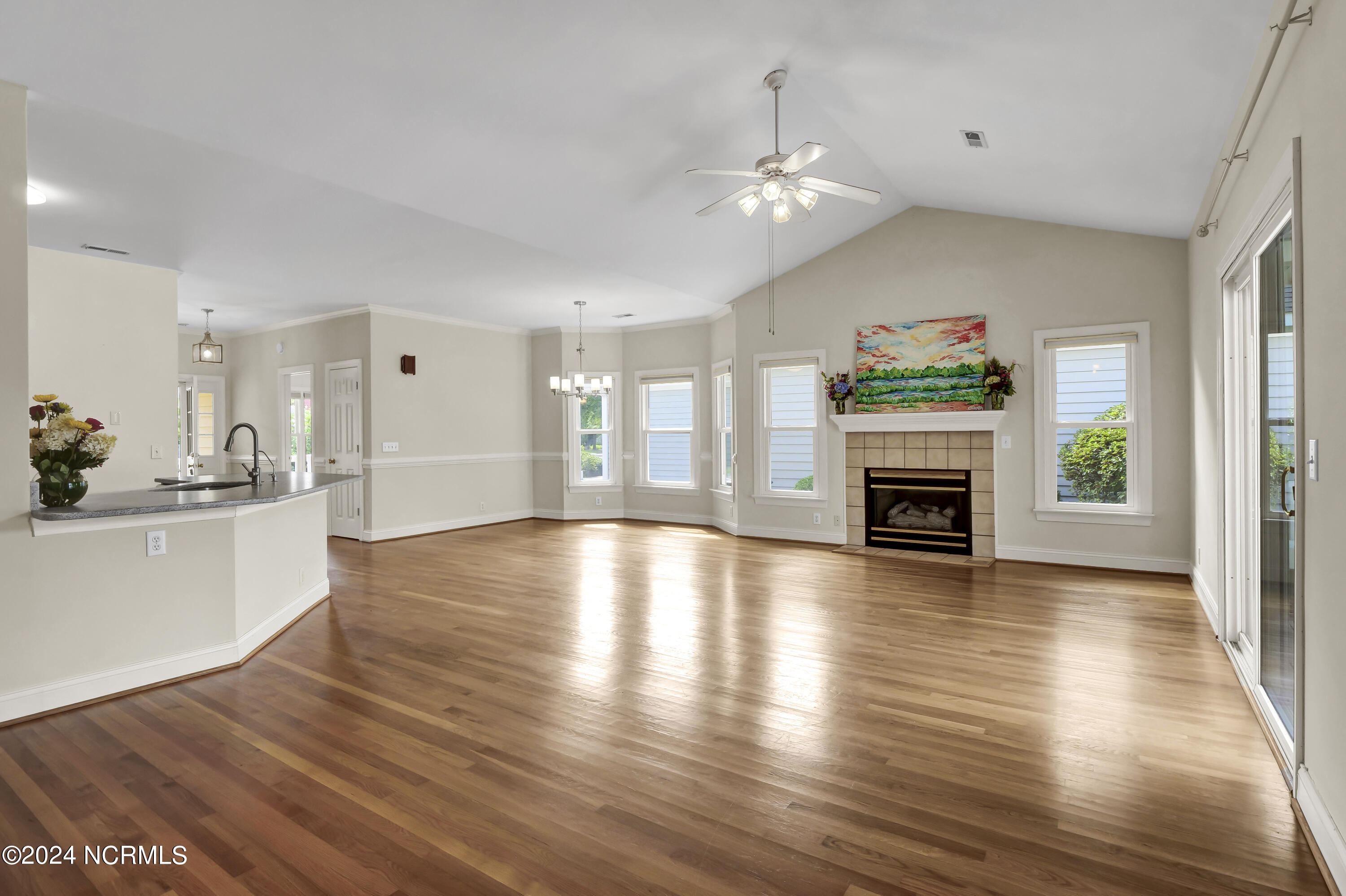 5612 Shell Road Village Drive
