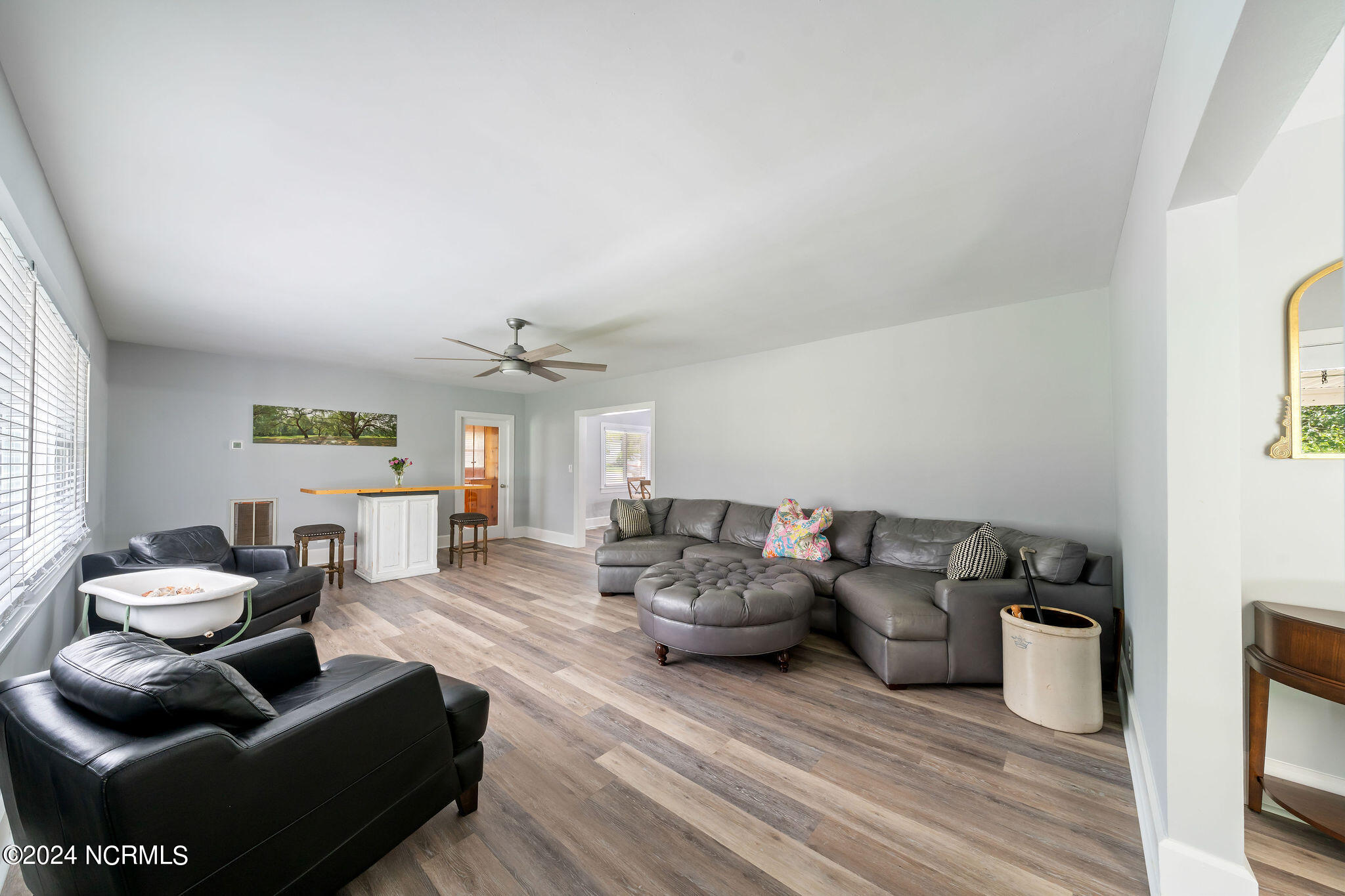 303 N Cowan Street