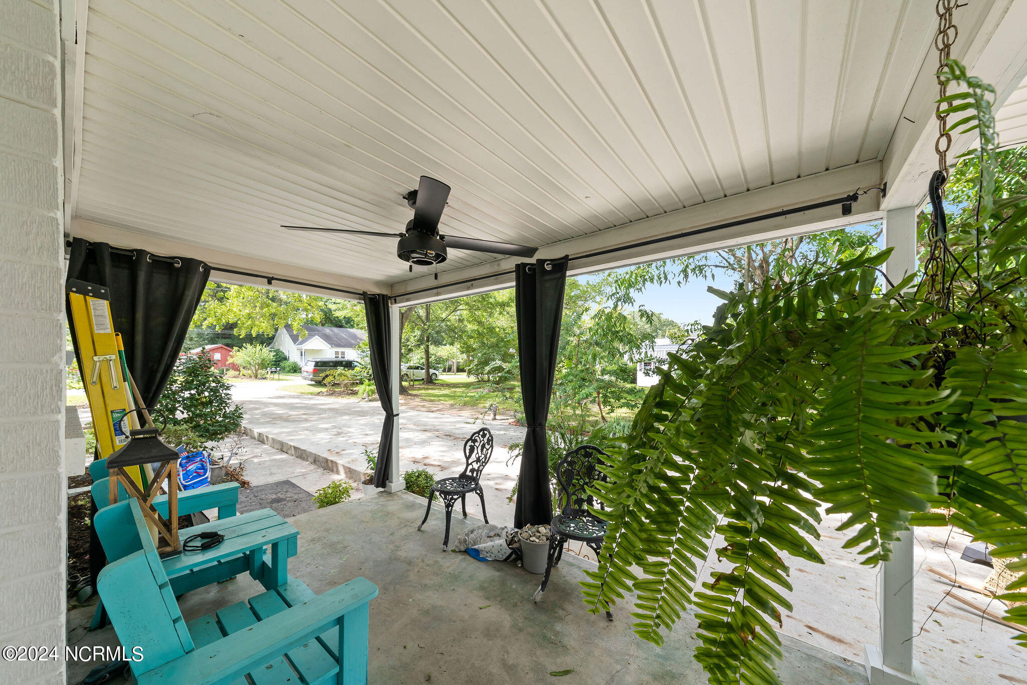 303 N Cowan Street