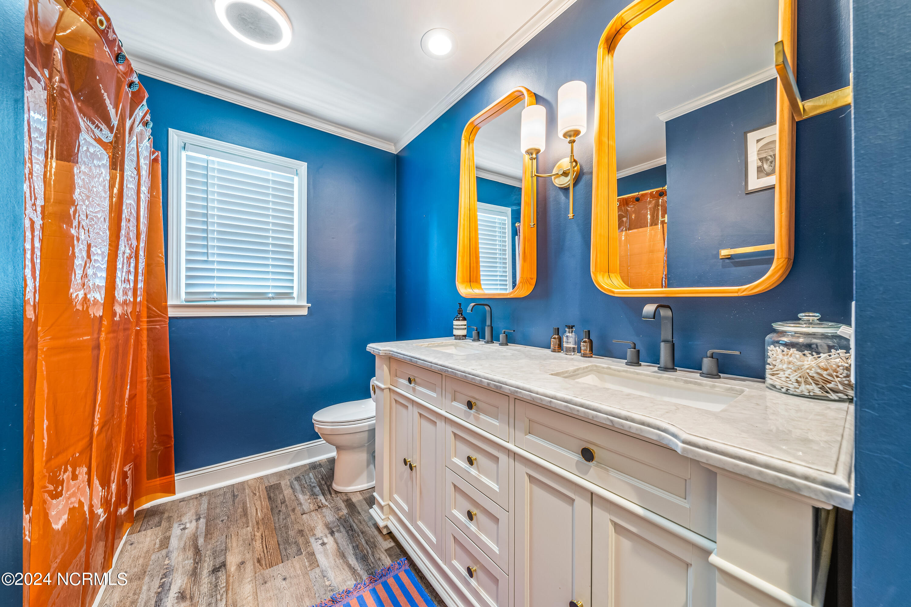 318 W Blackbeard Road