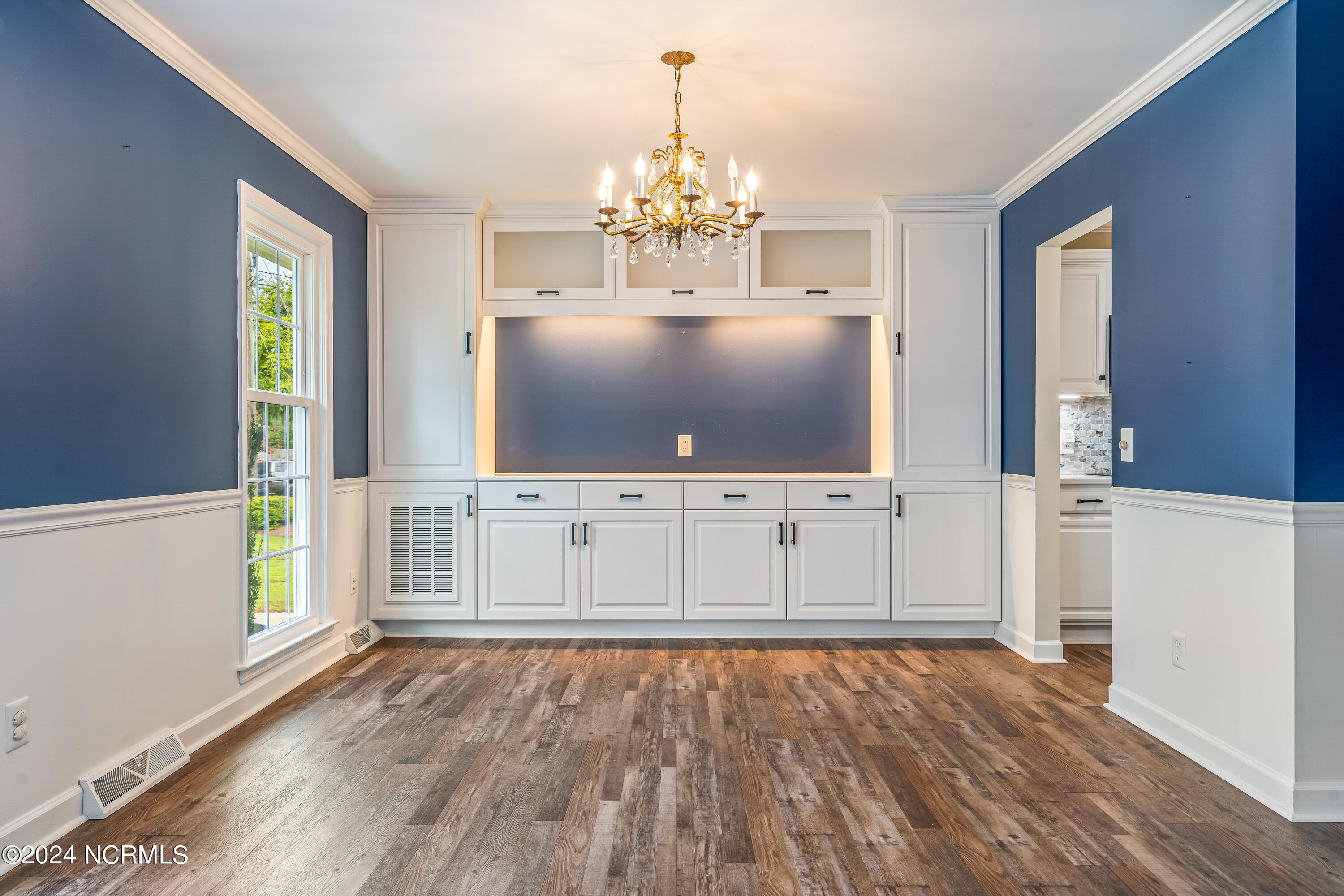 318 W Blackbeard Road